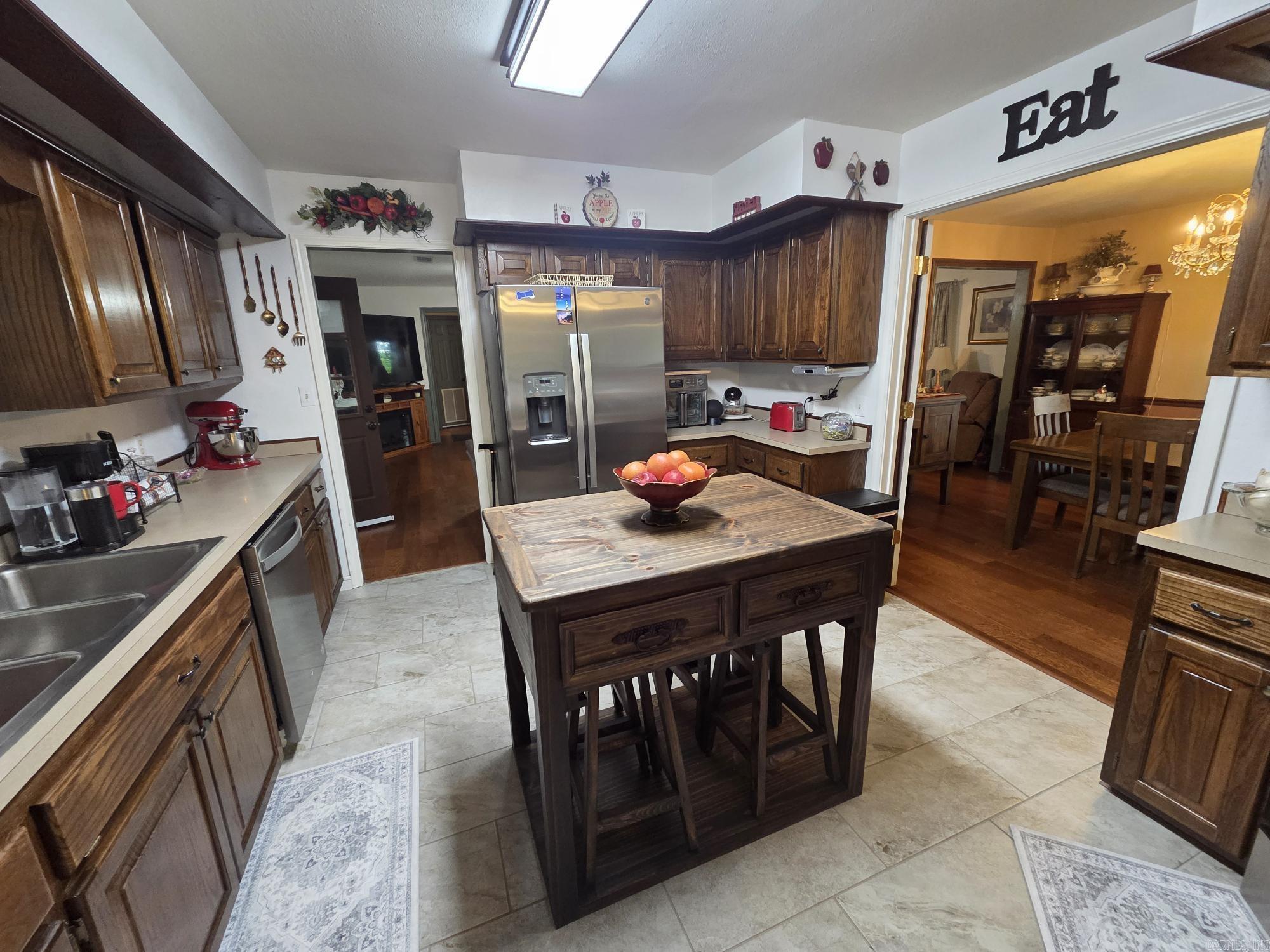 1402 Holmes Road Property Photo 10