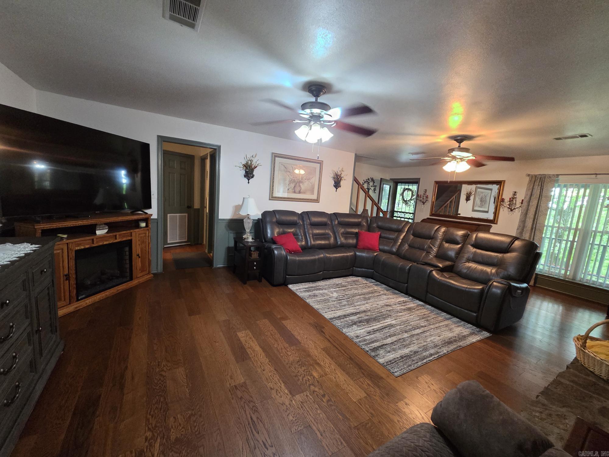 1402 Holmes Road Property Photo 15