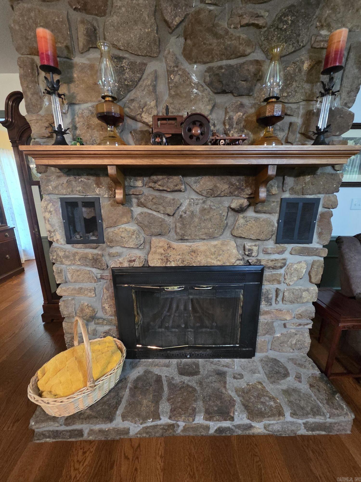 1402 Holmes Road Property Photo 16