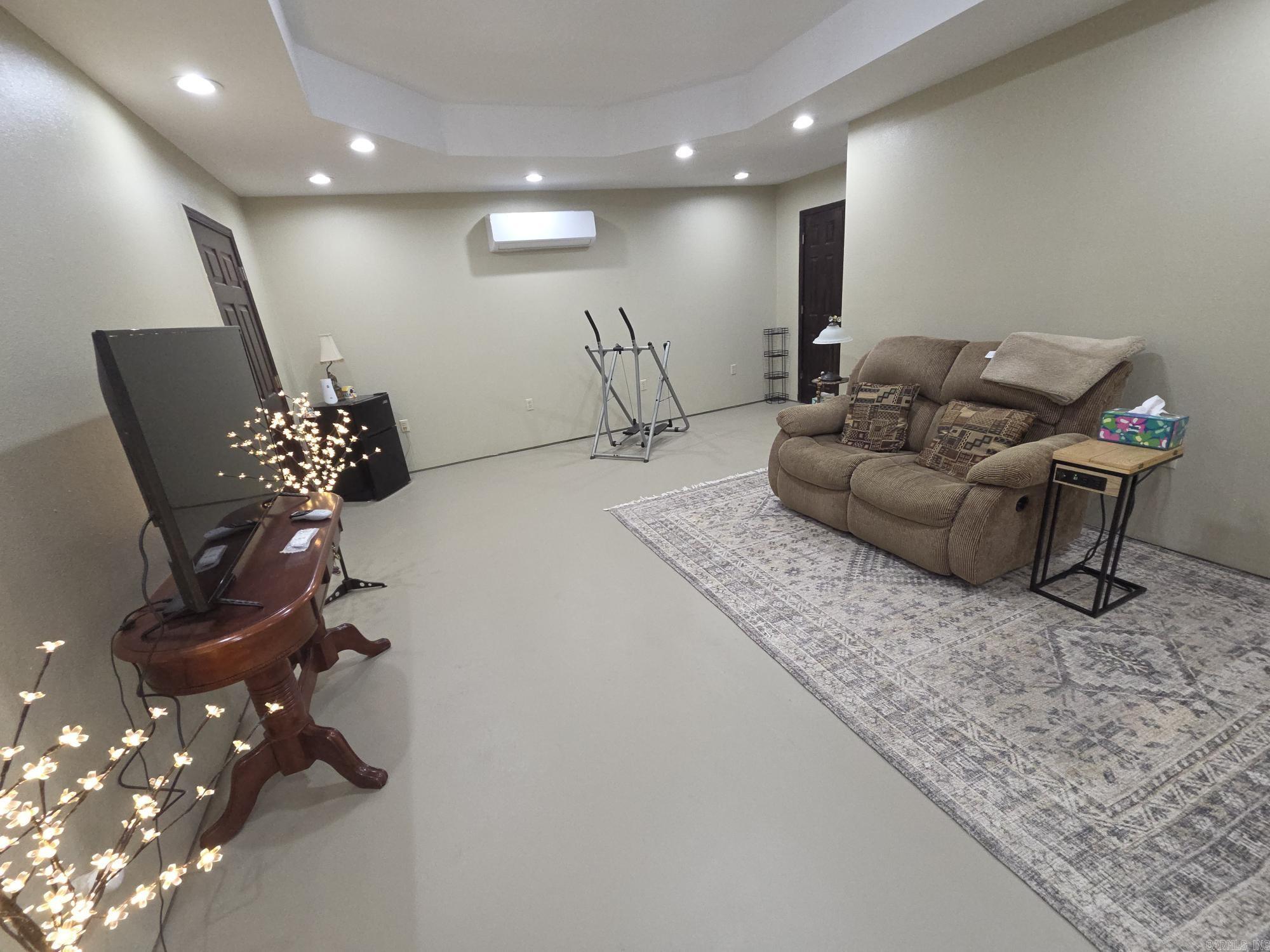 1402 Holmes Road Property Photo 27