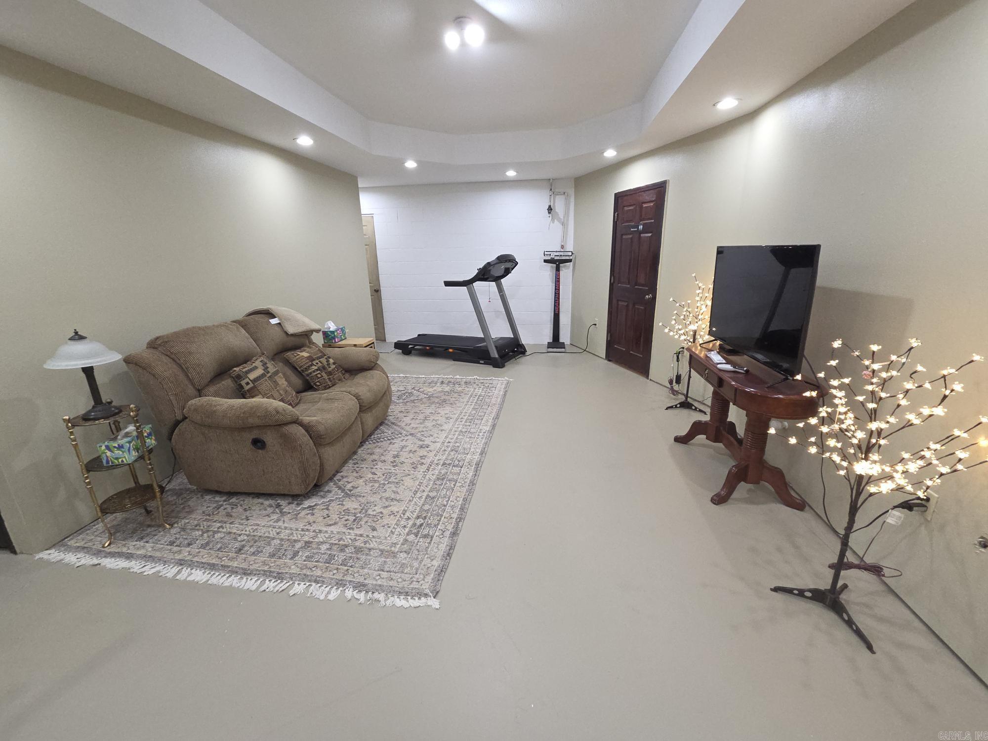 1402 Holmes Road Property Photo 37
