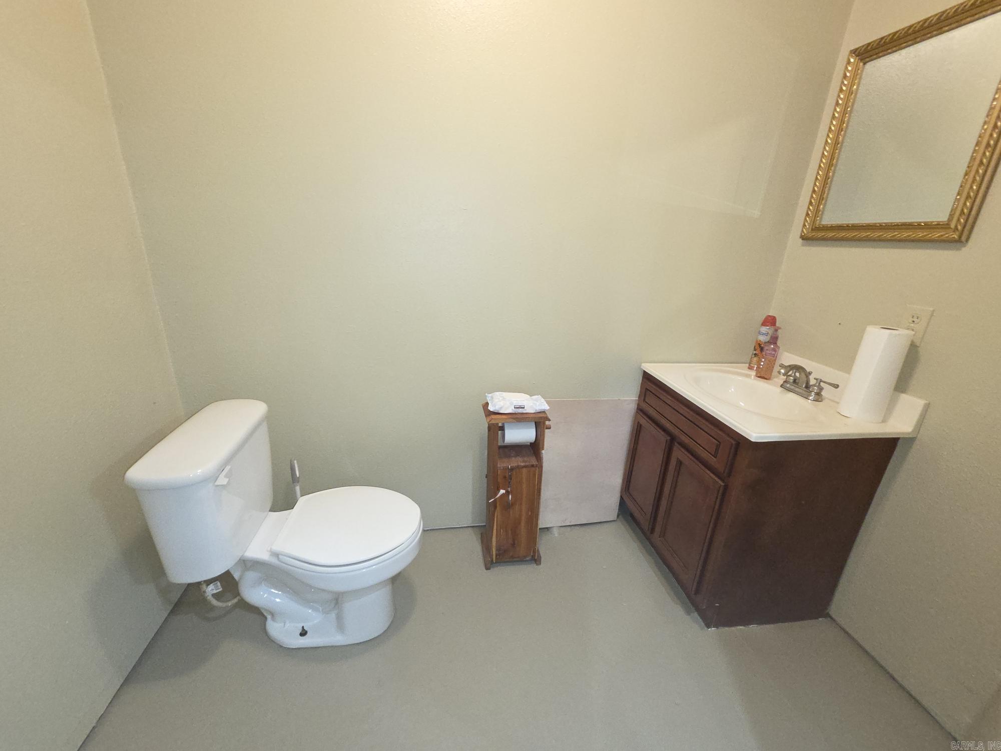 1402 Holmes Road Property Photo 40