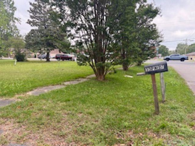 33 S And 201 E Pine Street Property Photo 1