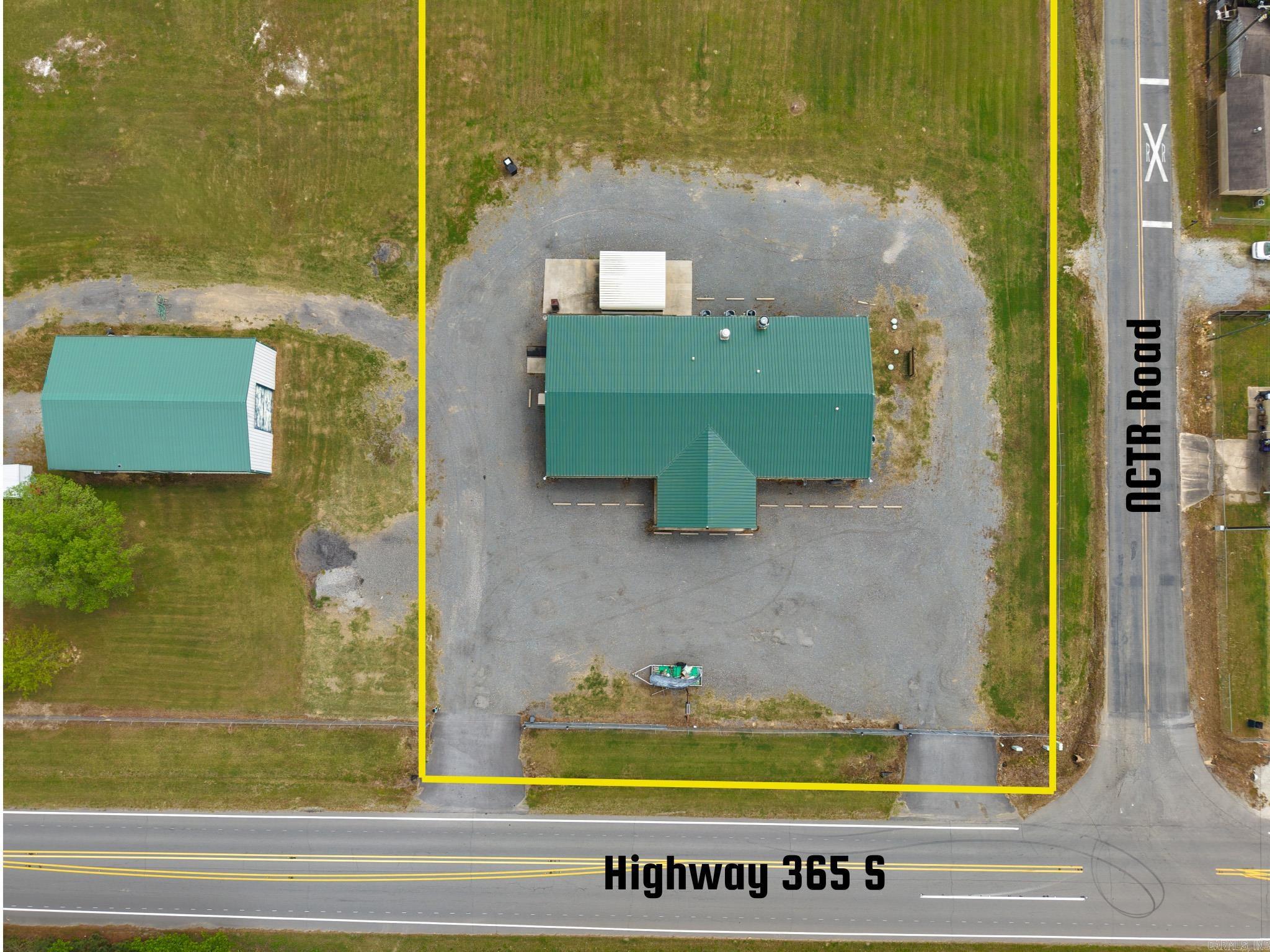 3891 Highway 365 Property Photo 3