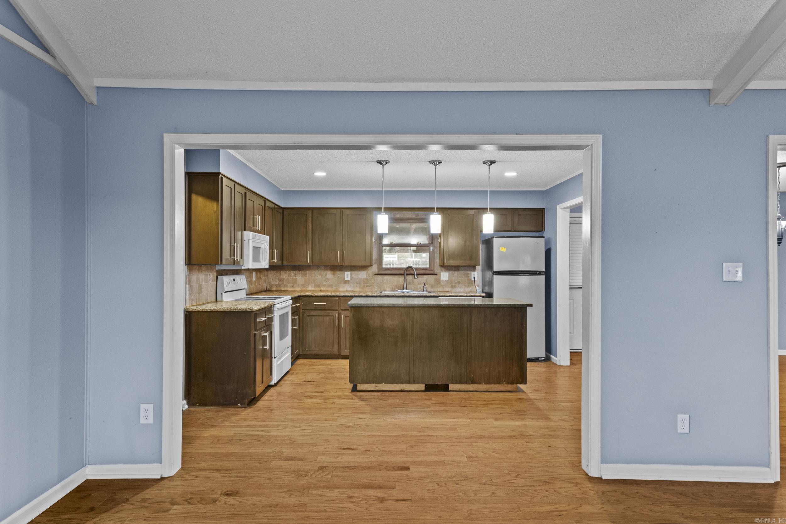 1 Devon Lane Property Photo 8