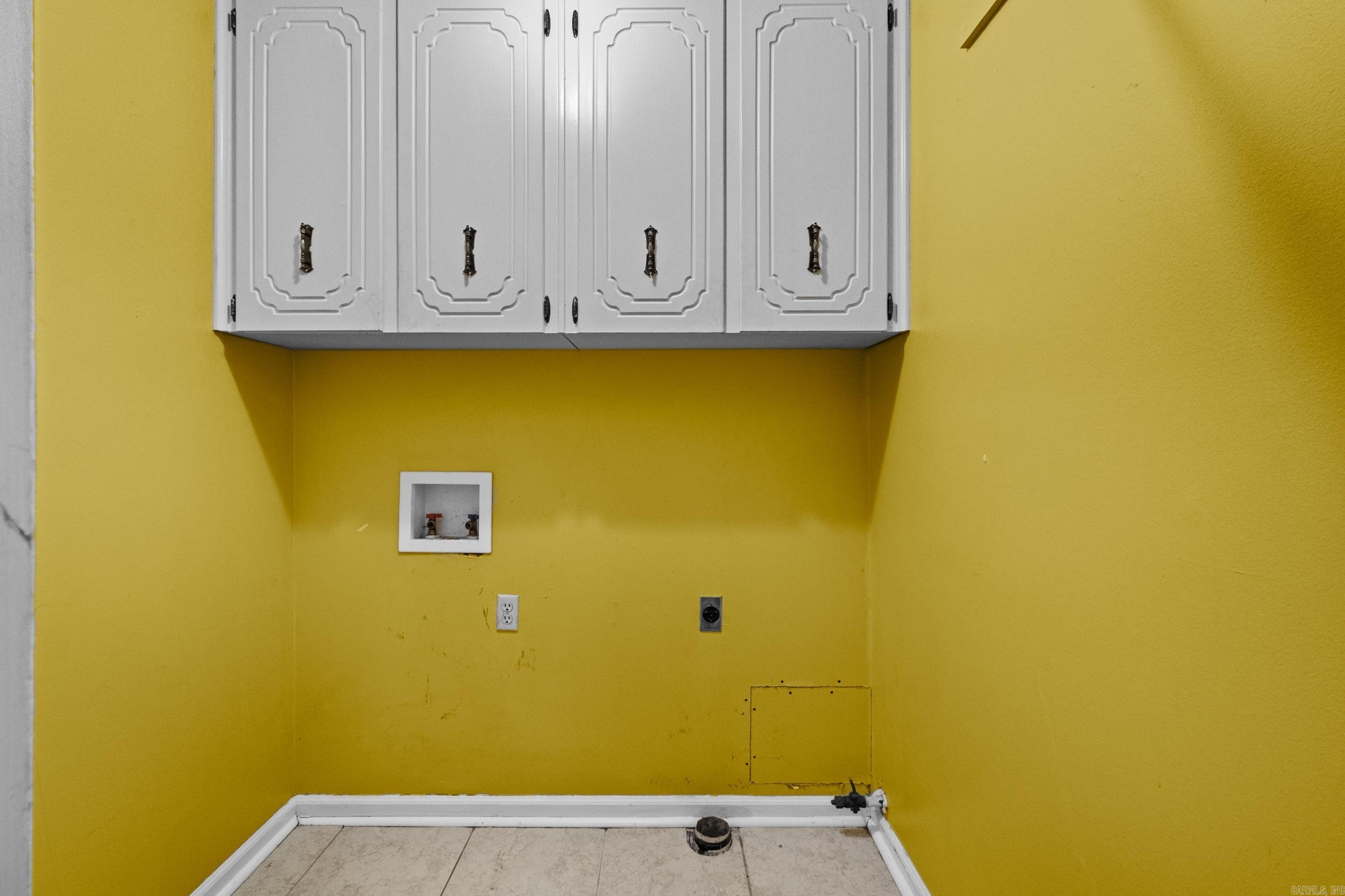 1 Devon Lane Property Photo 17