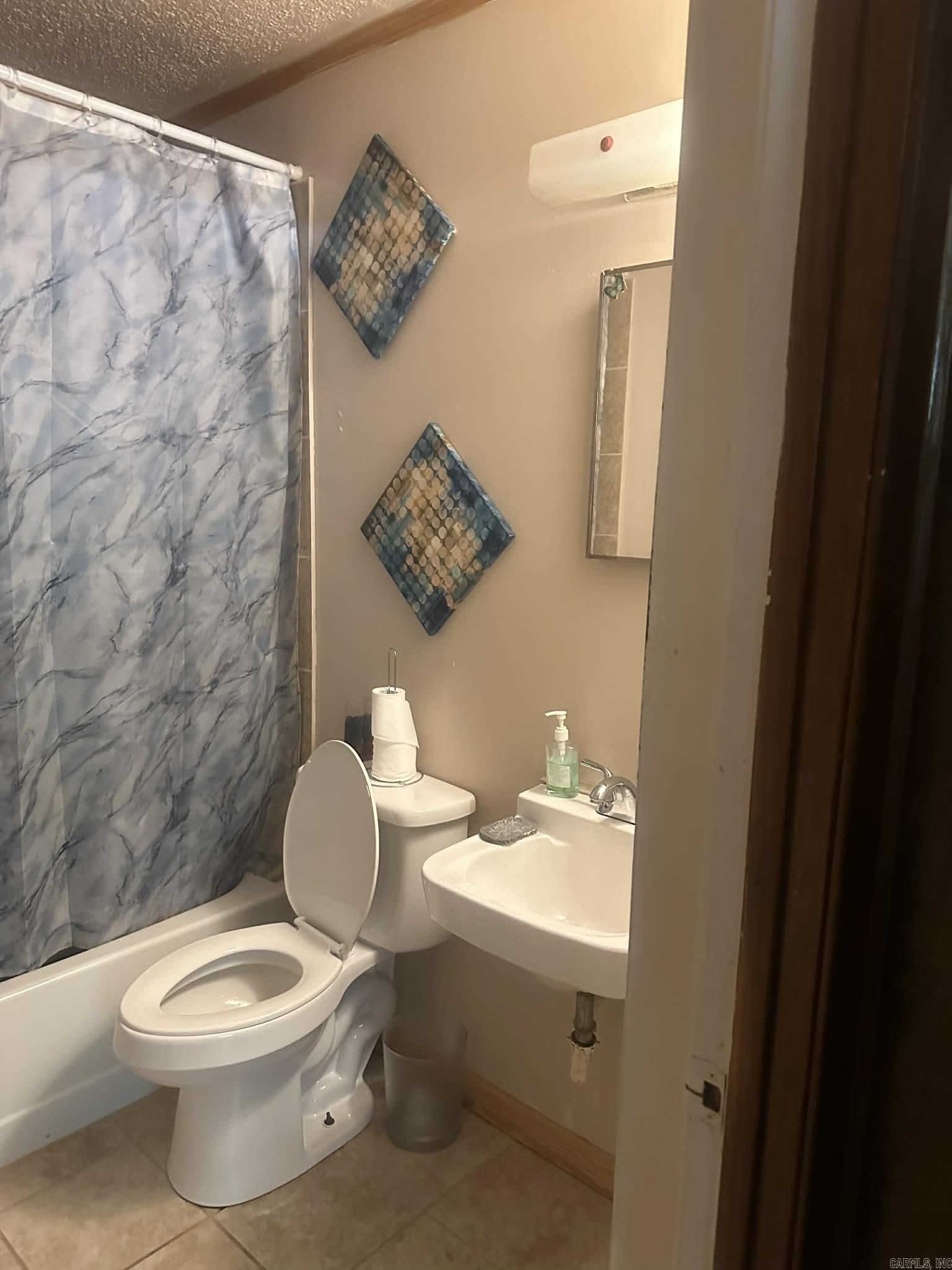 2317 W 26th Avenue Property Photo 3