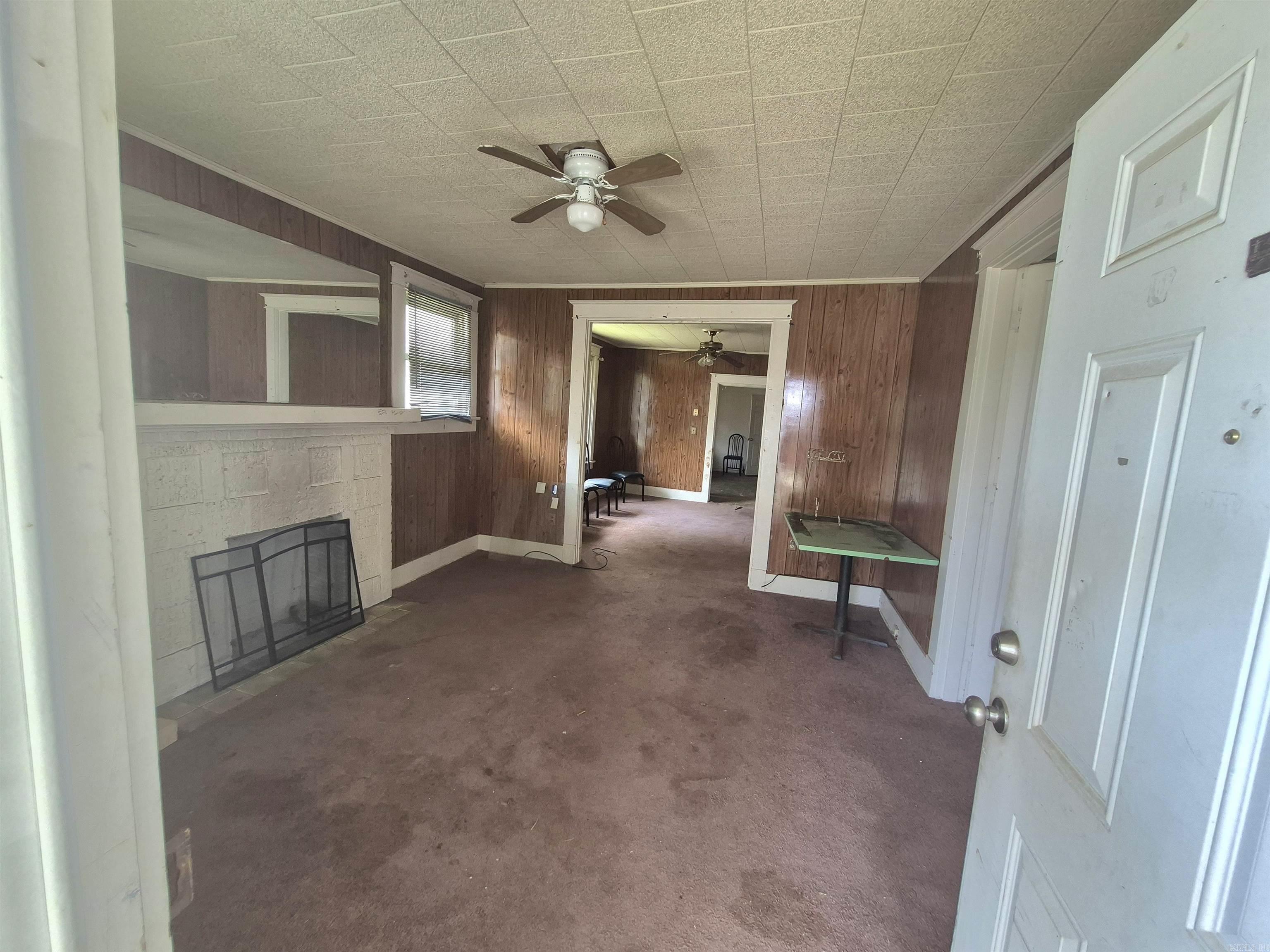 3904 W 11 Street Property Photo 2