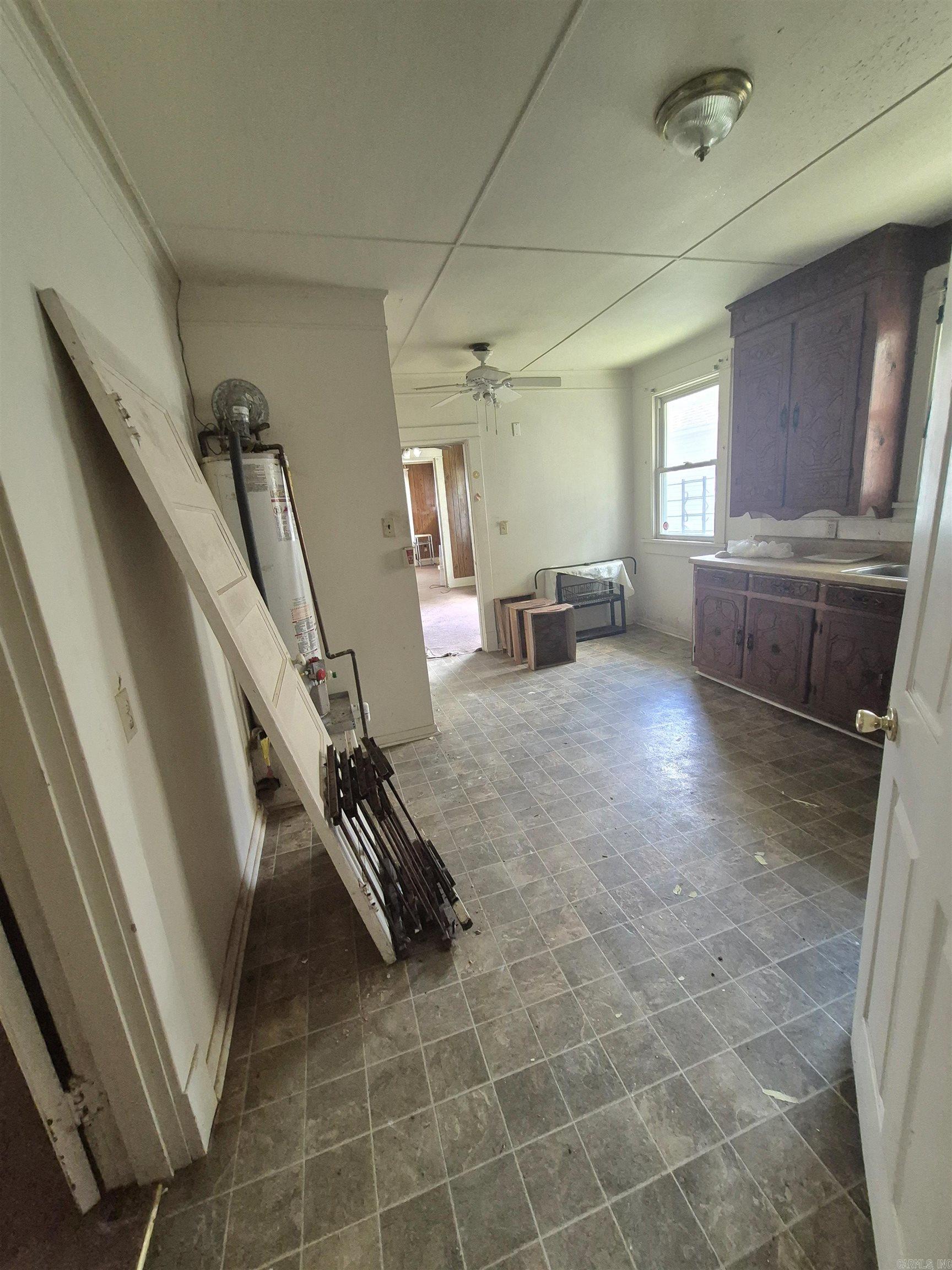 3904 W 11 Street Property Photo 5