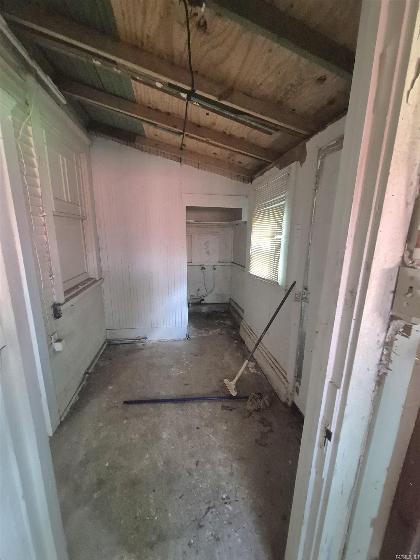 3904 W 11 Street Property Photo 11