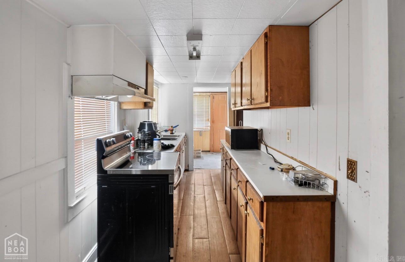 520 Russell Street Property Photo 3