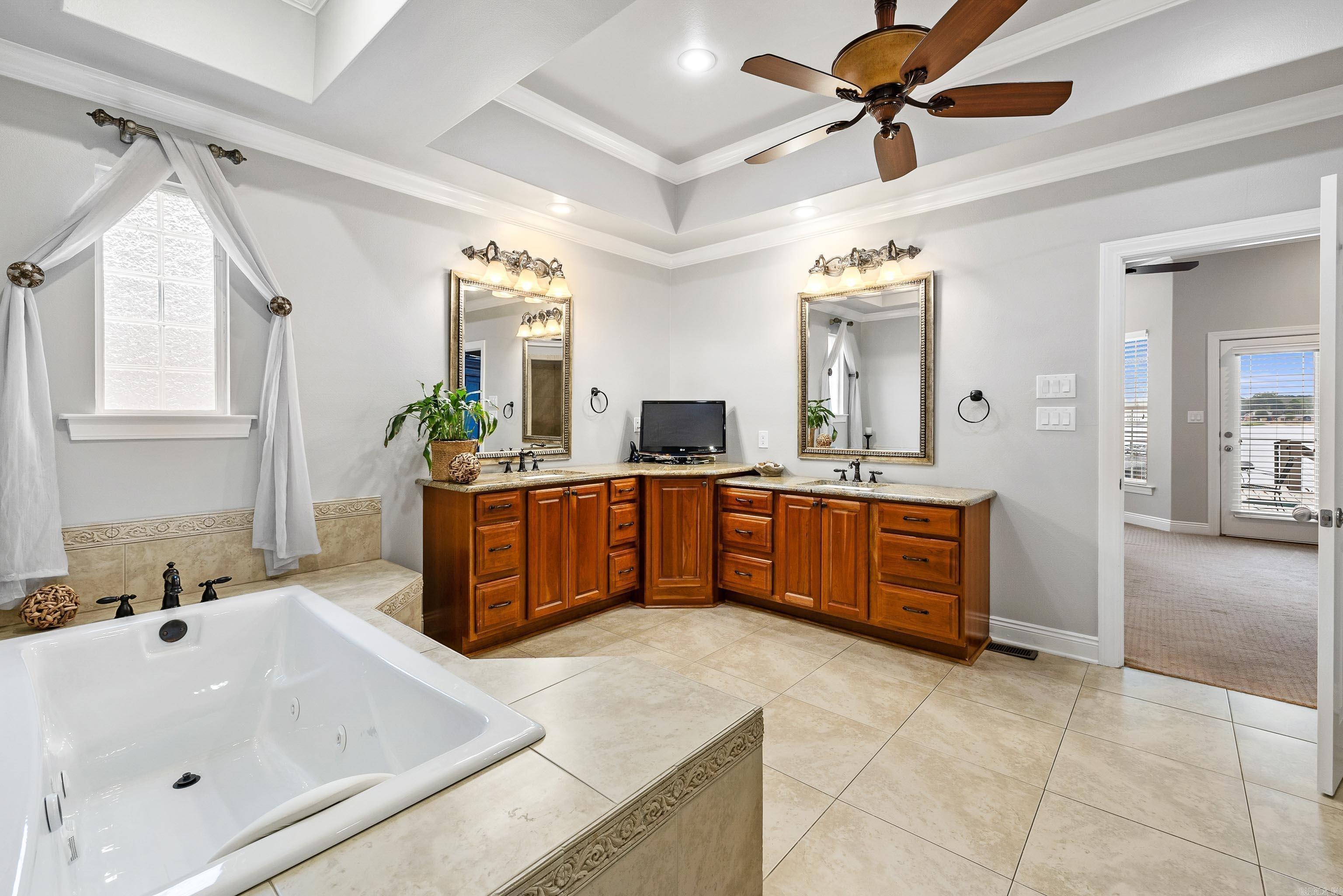 5912 Riviera Drive Property Photo 19