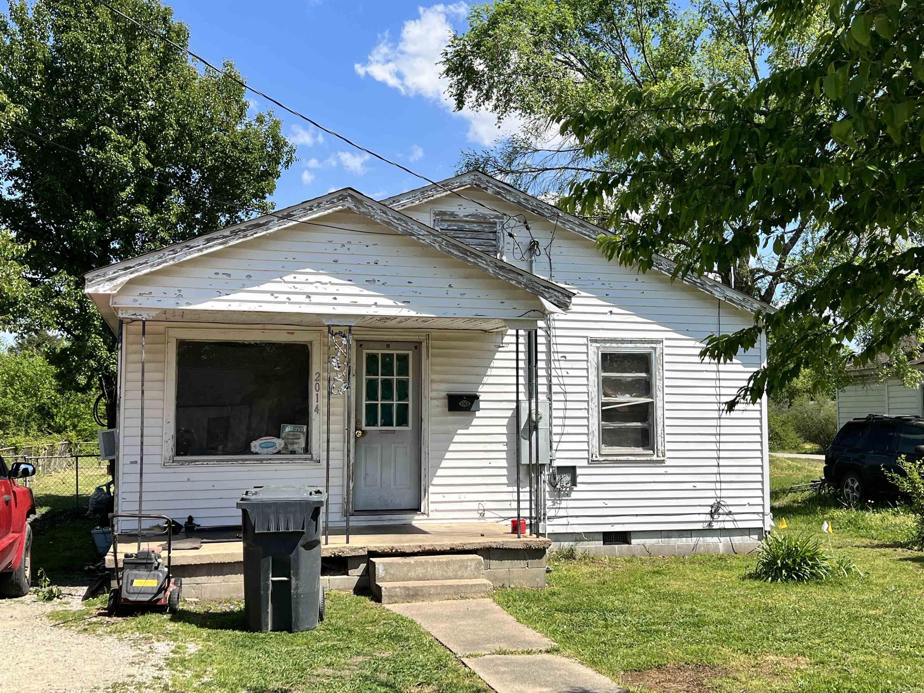 2014 Maurice Street Property Photo 2
