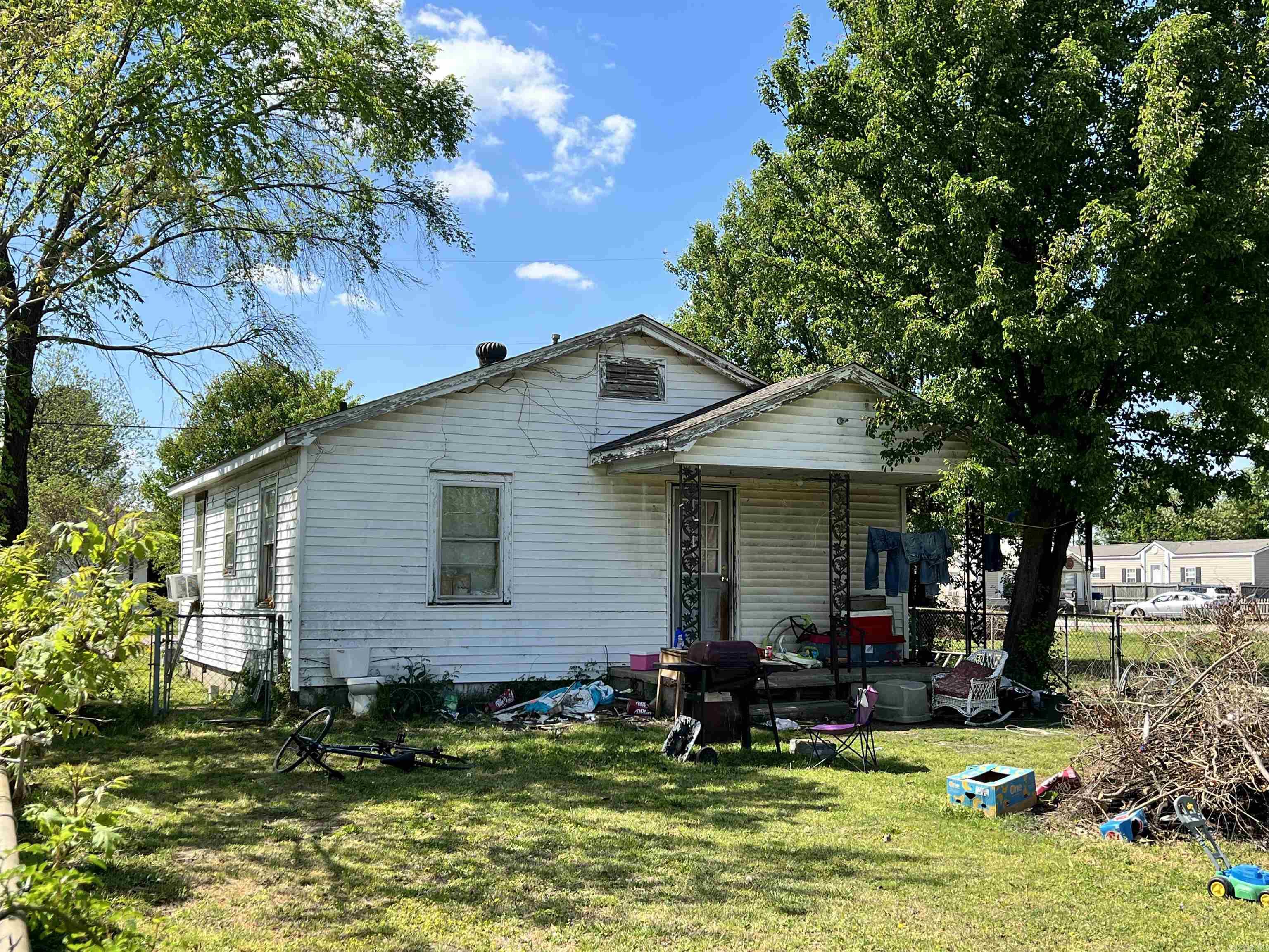 2014 Maurice Street Property Photo 3