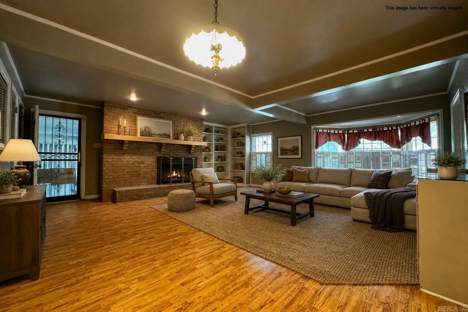 1237 Vine Street Property Photo 3