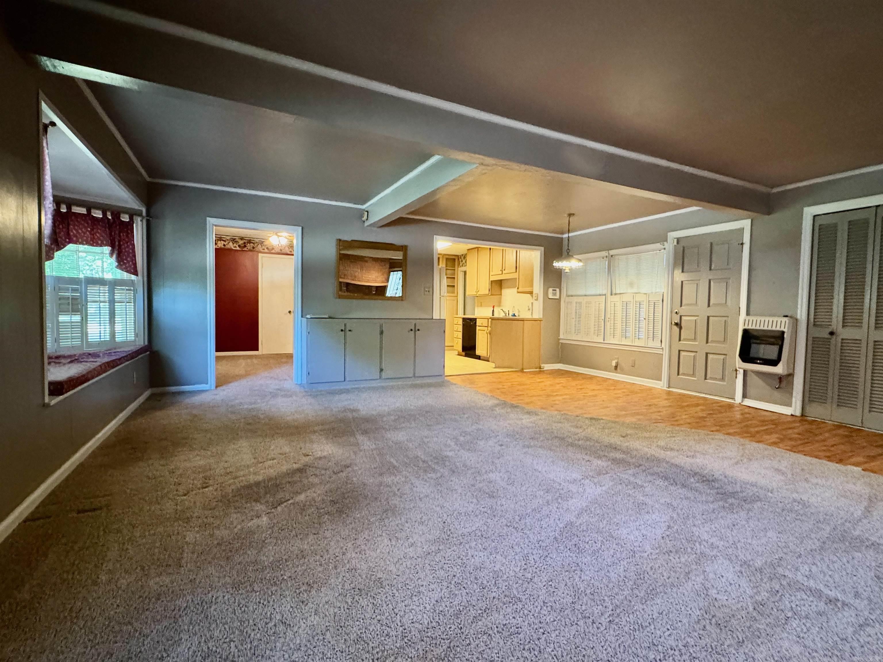 1237 Vine Street Property Photo 5