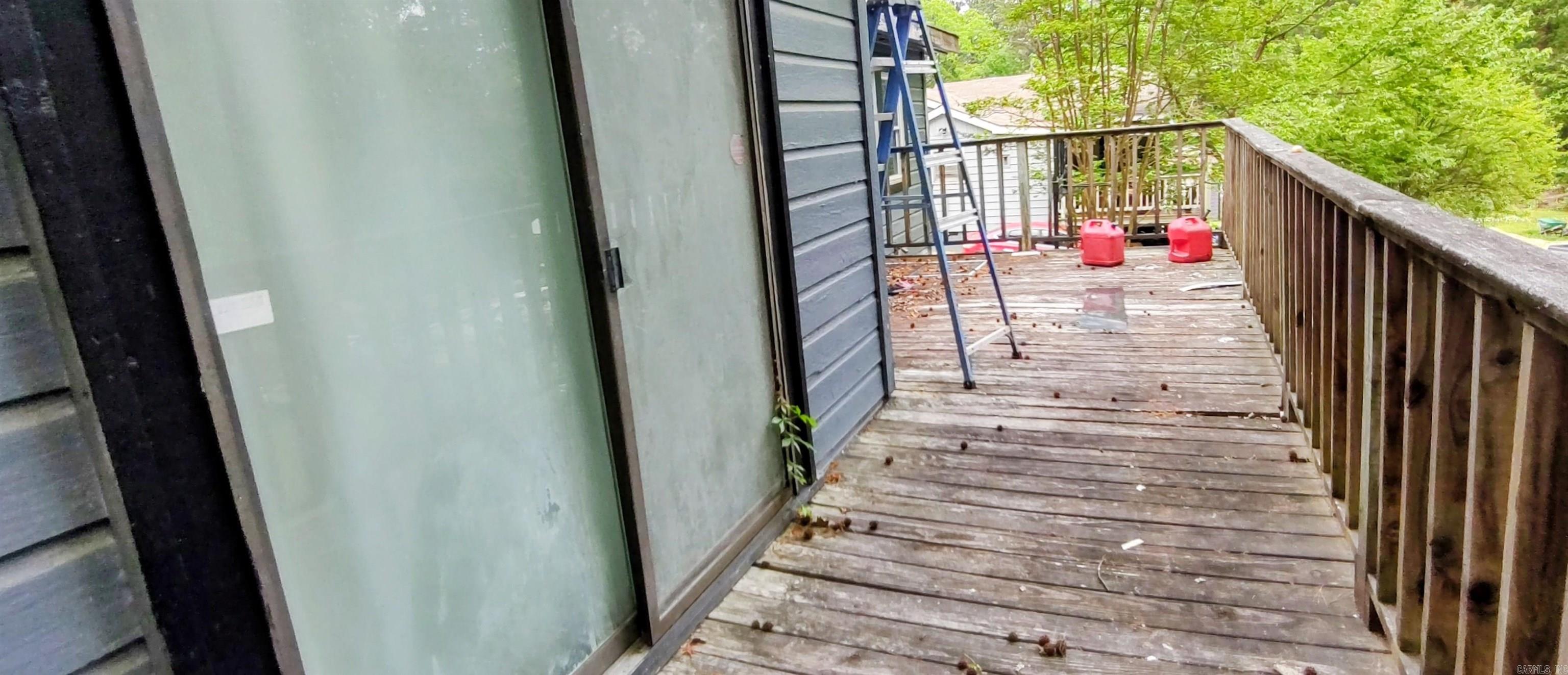 533 Crestwood Property Photo 16