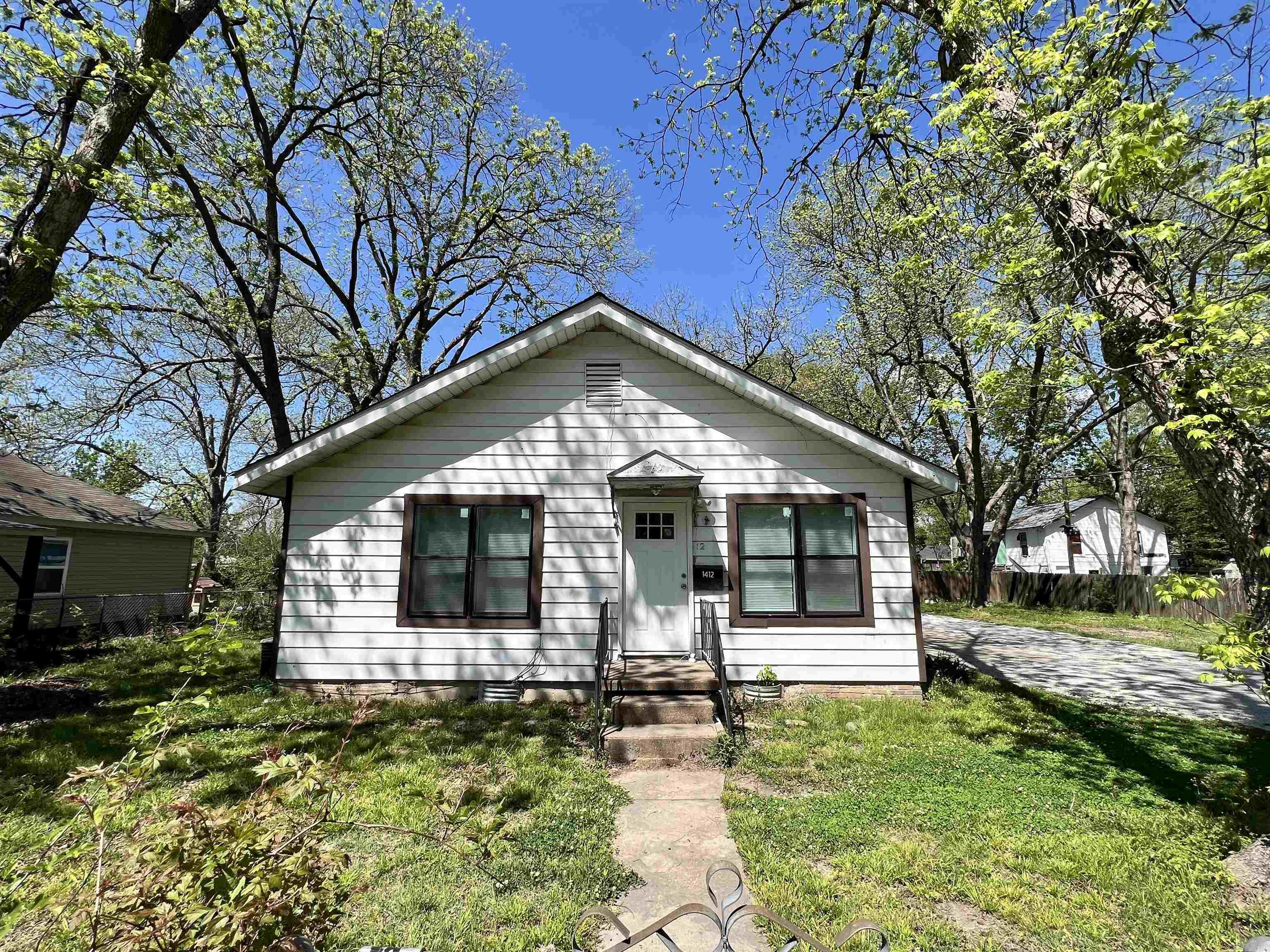 1412 Monroe Avenue Property Photo 1