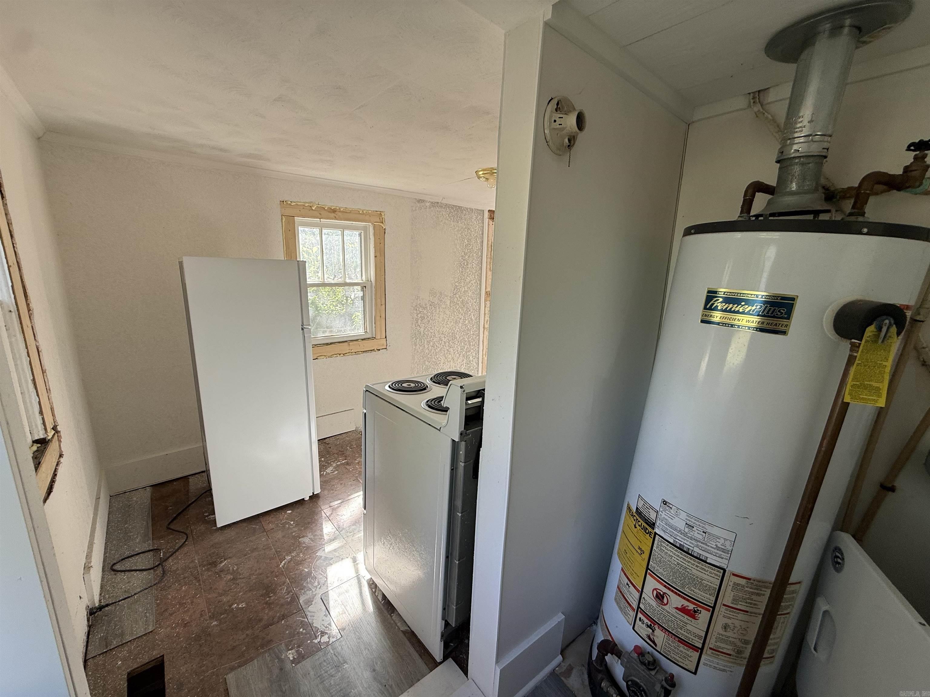 585 N Royal Avenue Property Photo 48