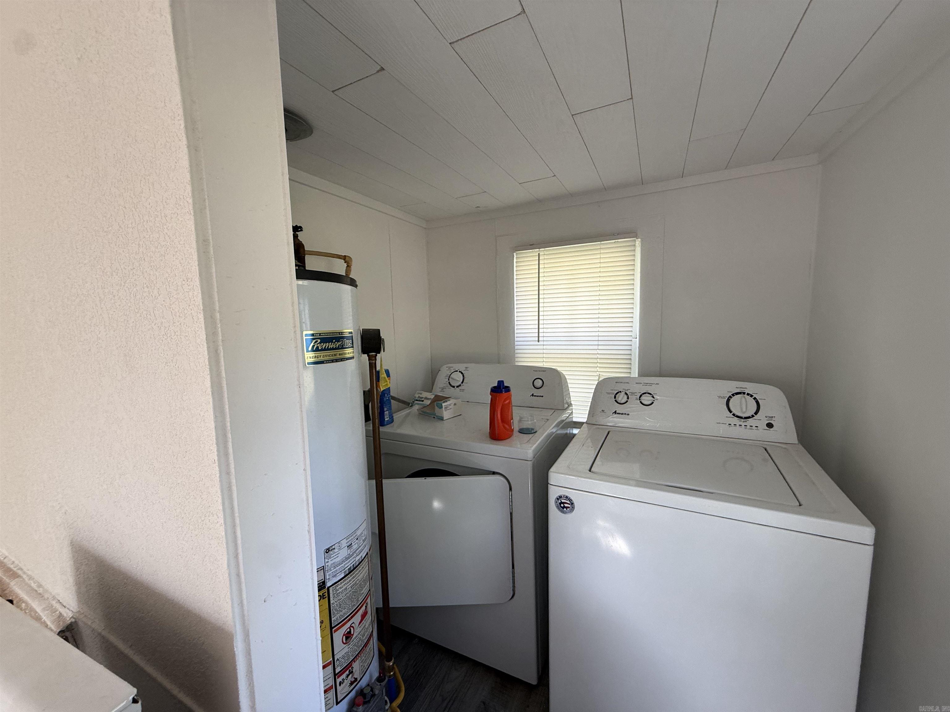 585 N Royal Avenue Property Photo 49