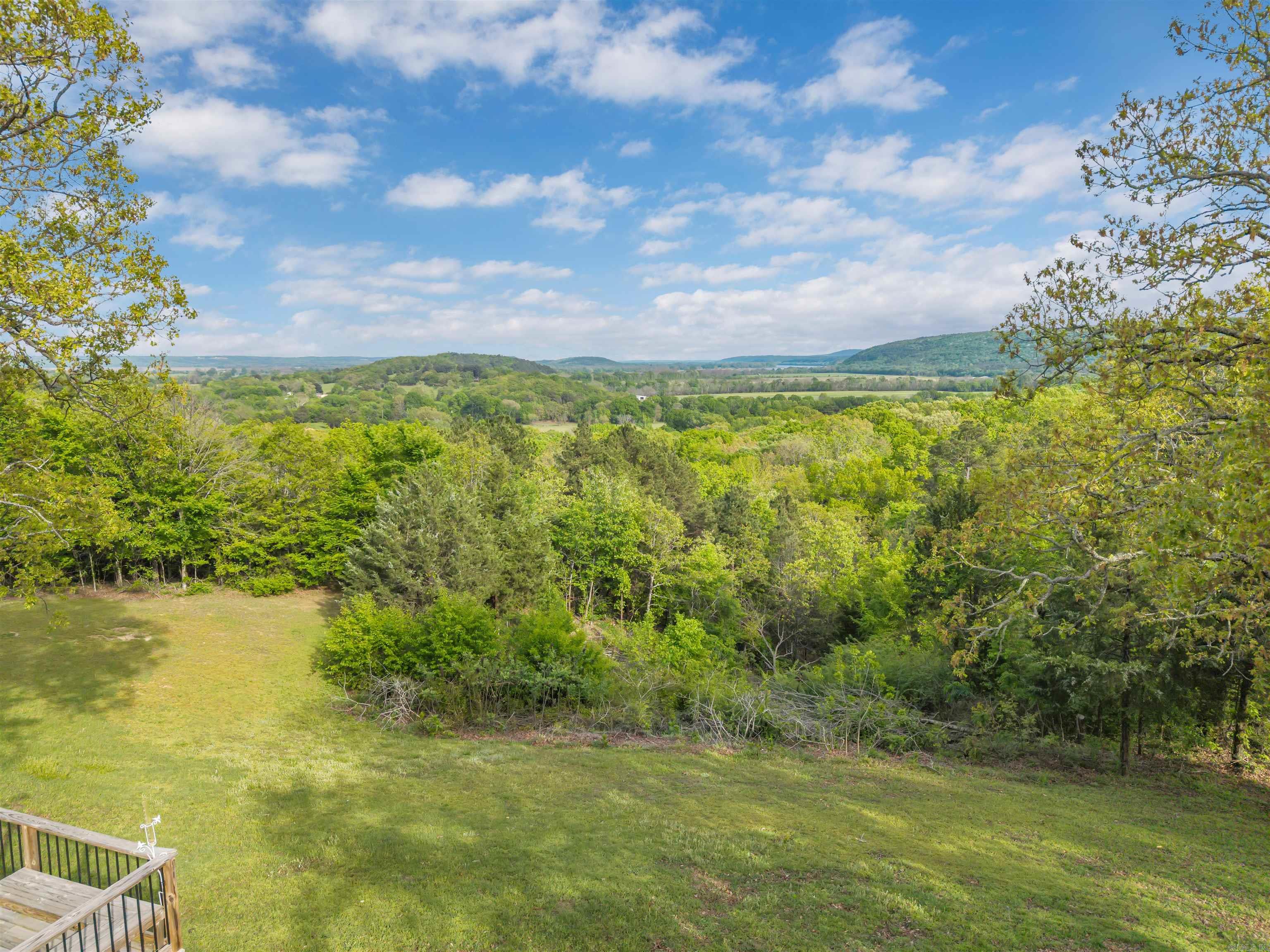 244 Pearson Road Property Photo 3