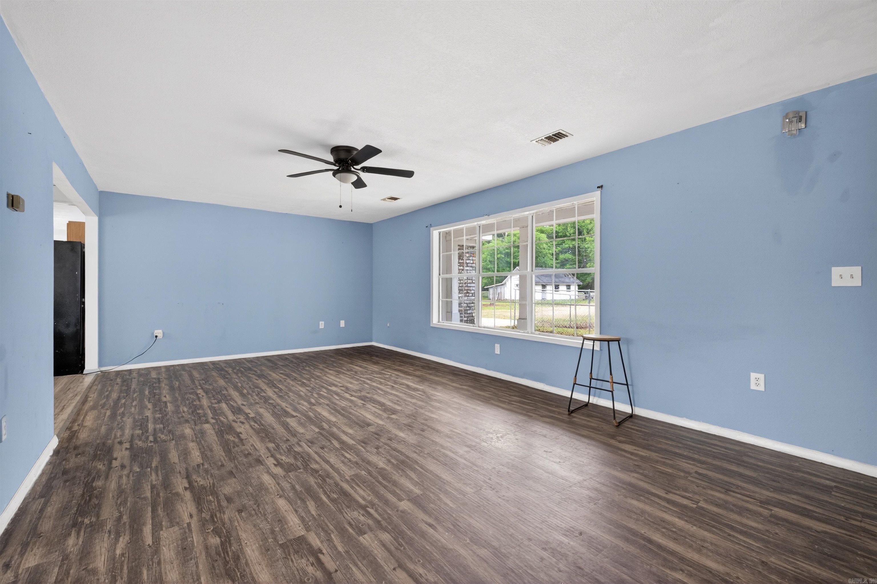 1480 W Highway 70 Property Photo 10