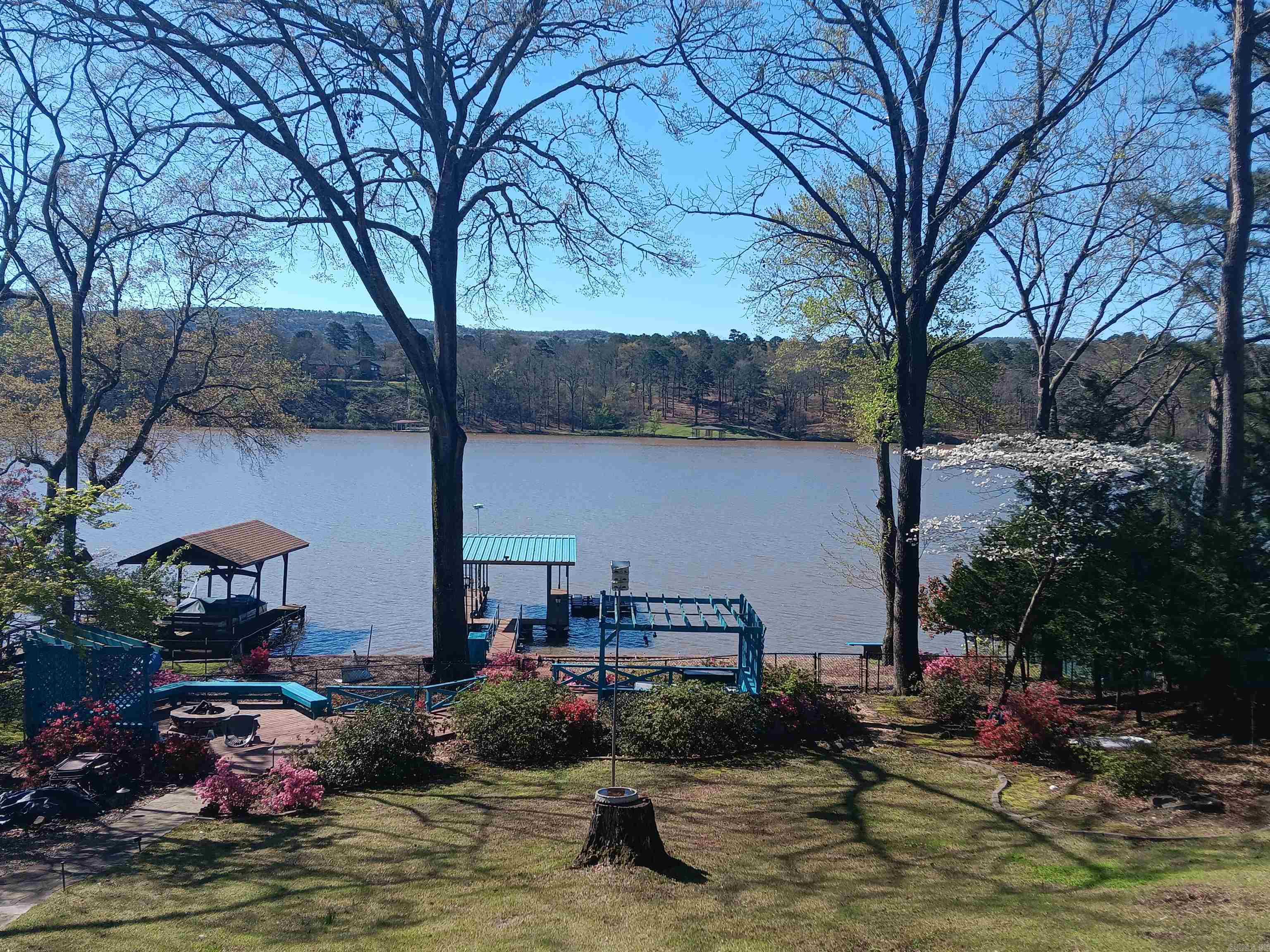 104 Silverwood Pt Property Photo 1