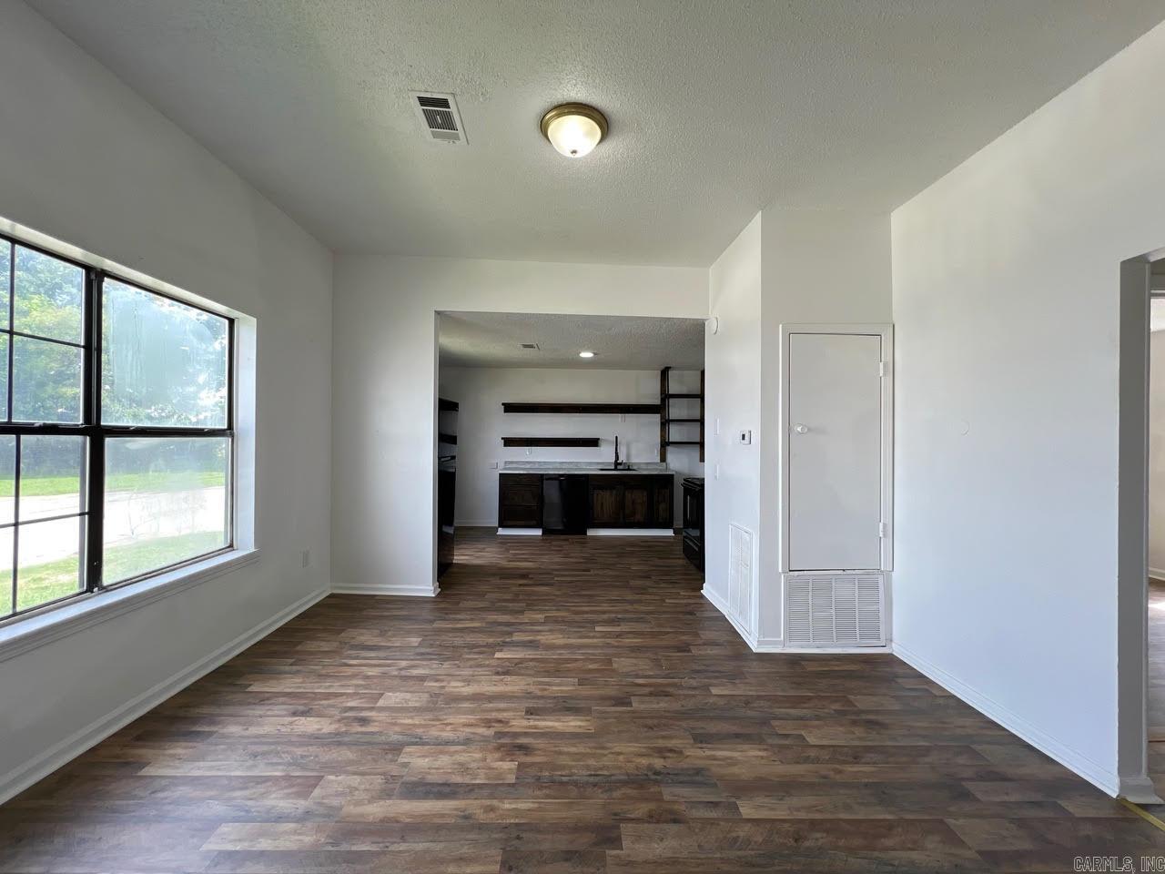 411 Krewson Street Property Photo 6