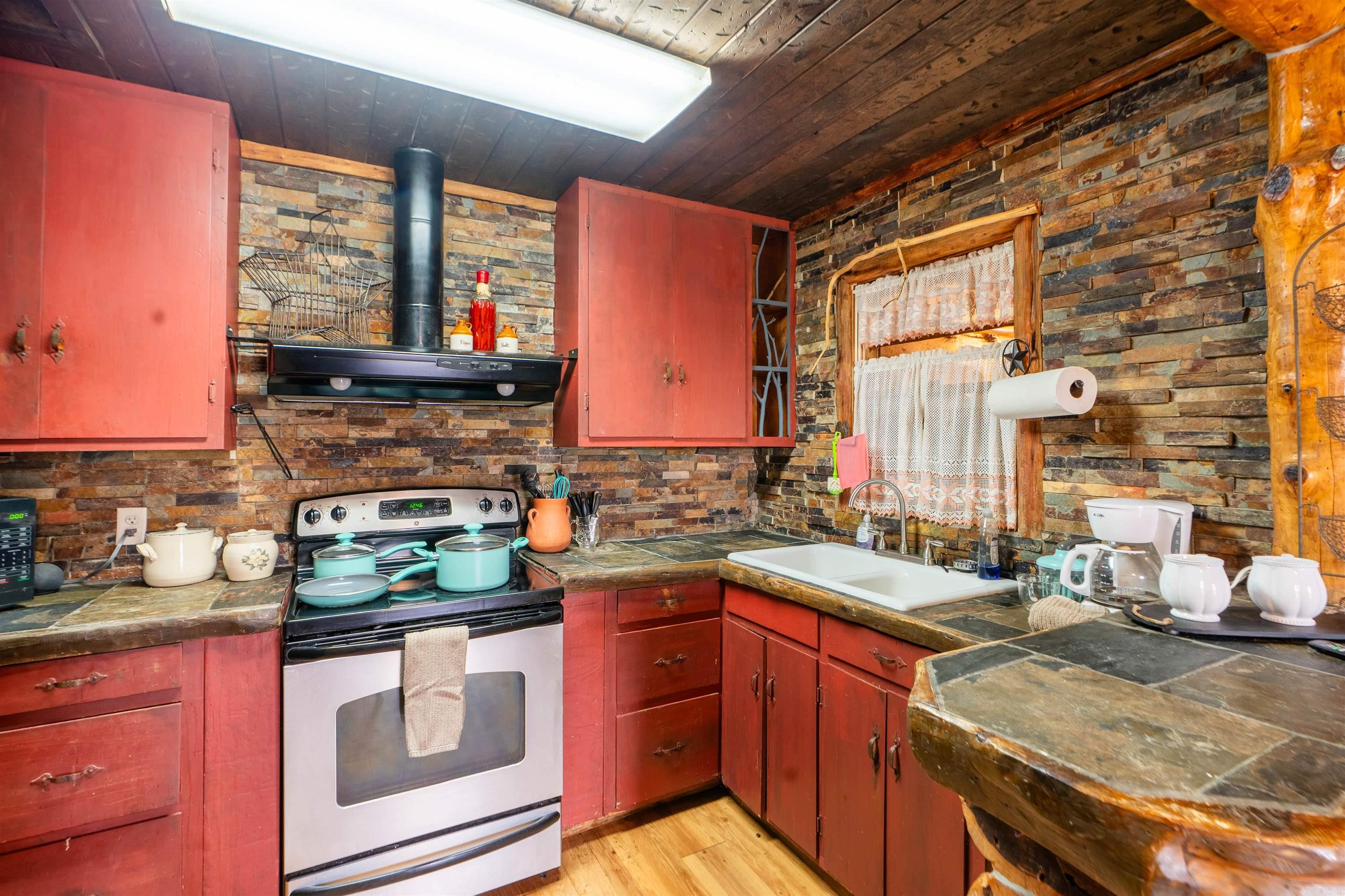 12633 Hwy 65 Property Photo 35