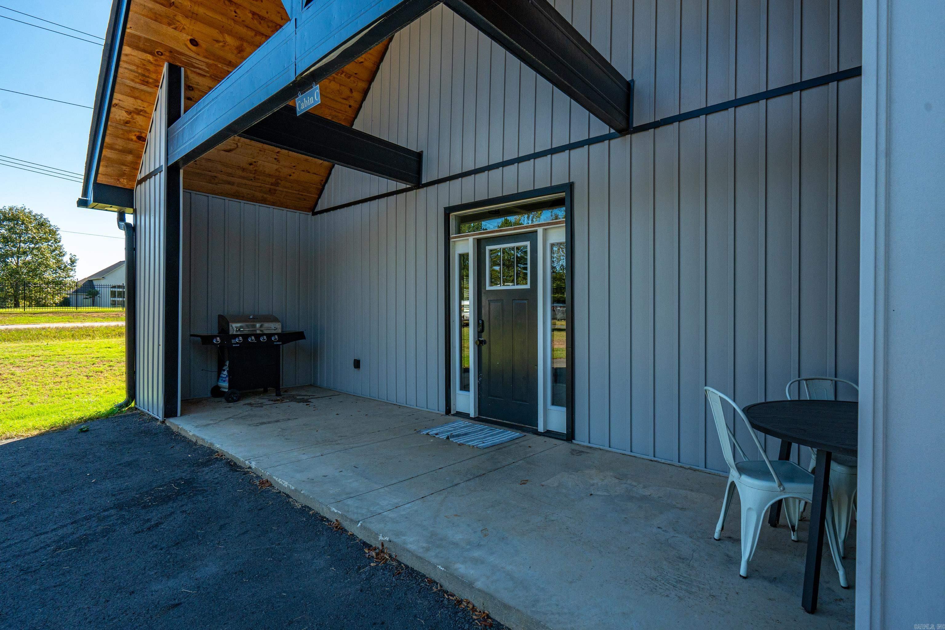 2777 Highway 290 Property Photo 24