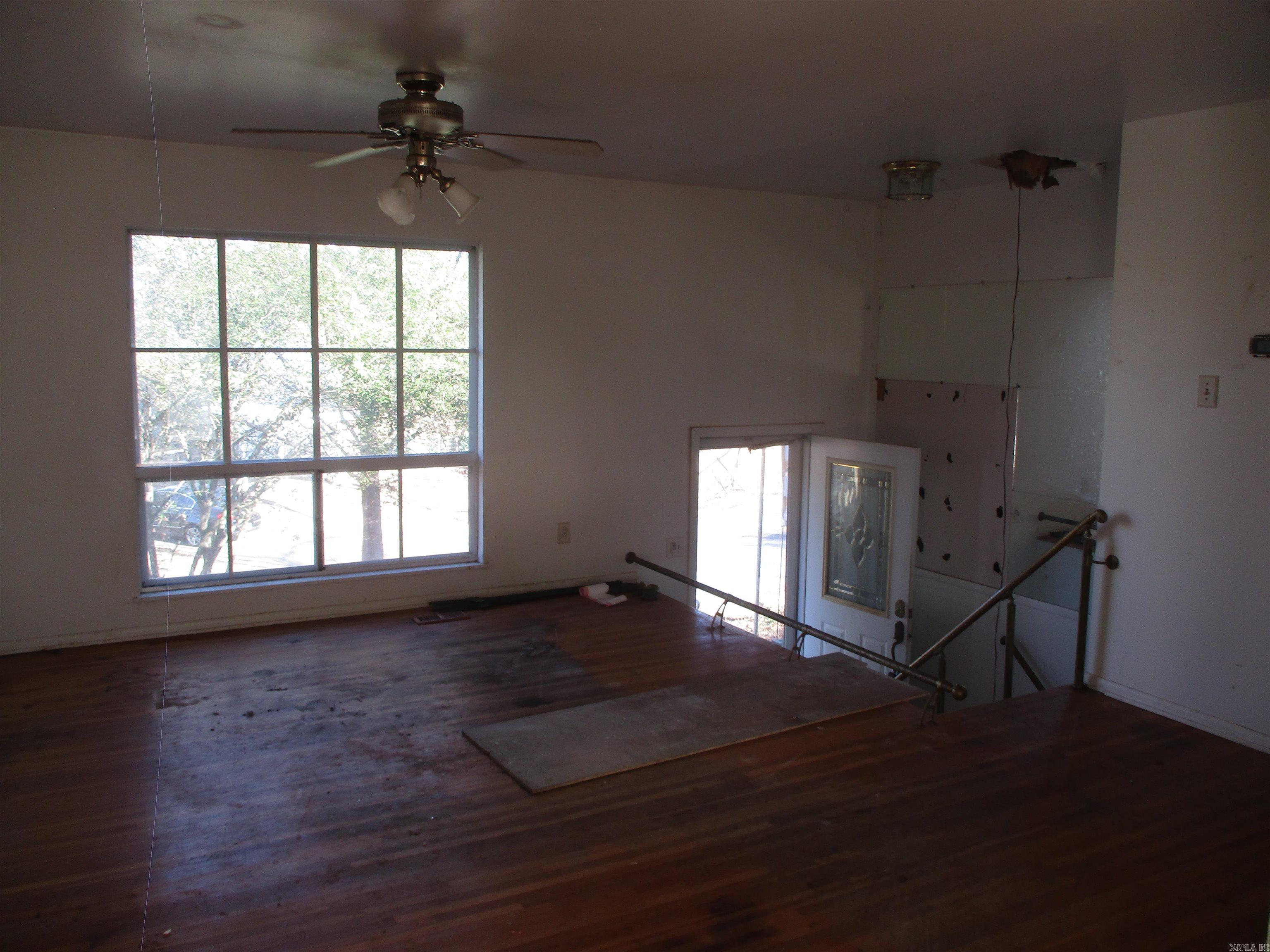 57 White Oak Lane Property Photo 10
