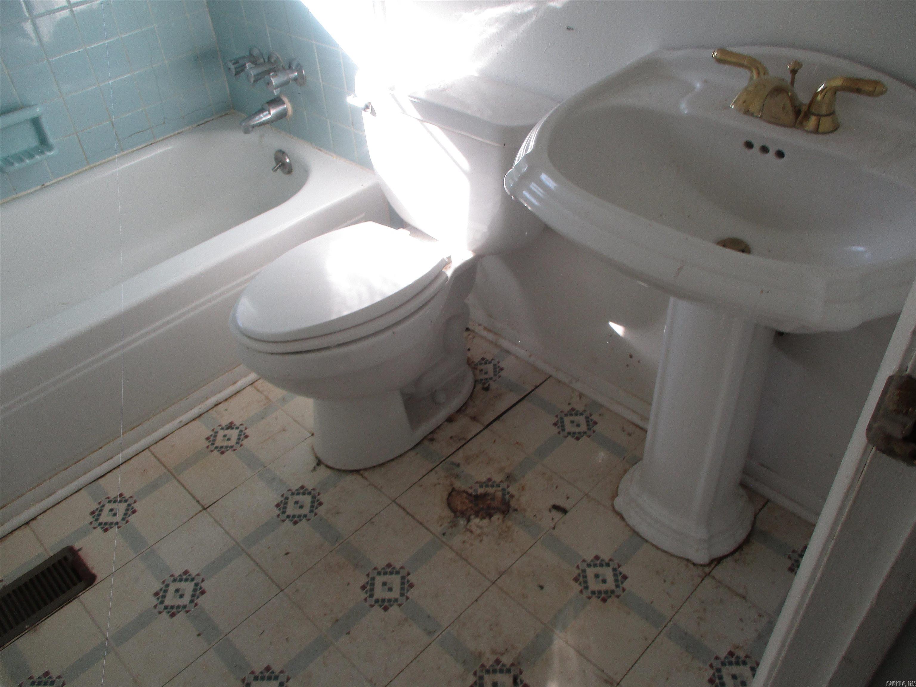 57 White Oak Lane Property Photo 15