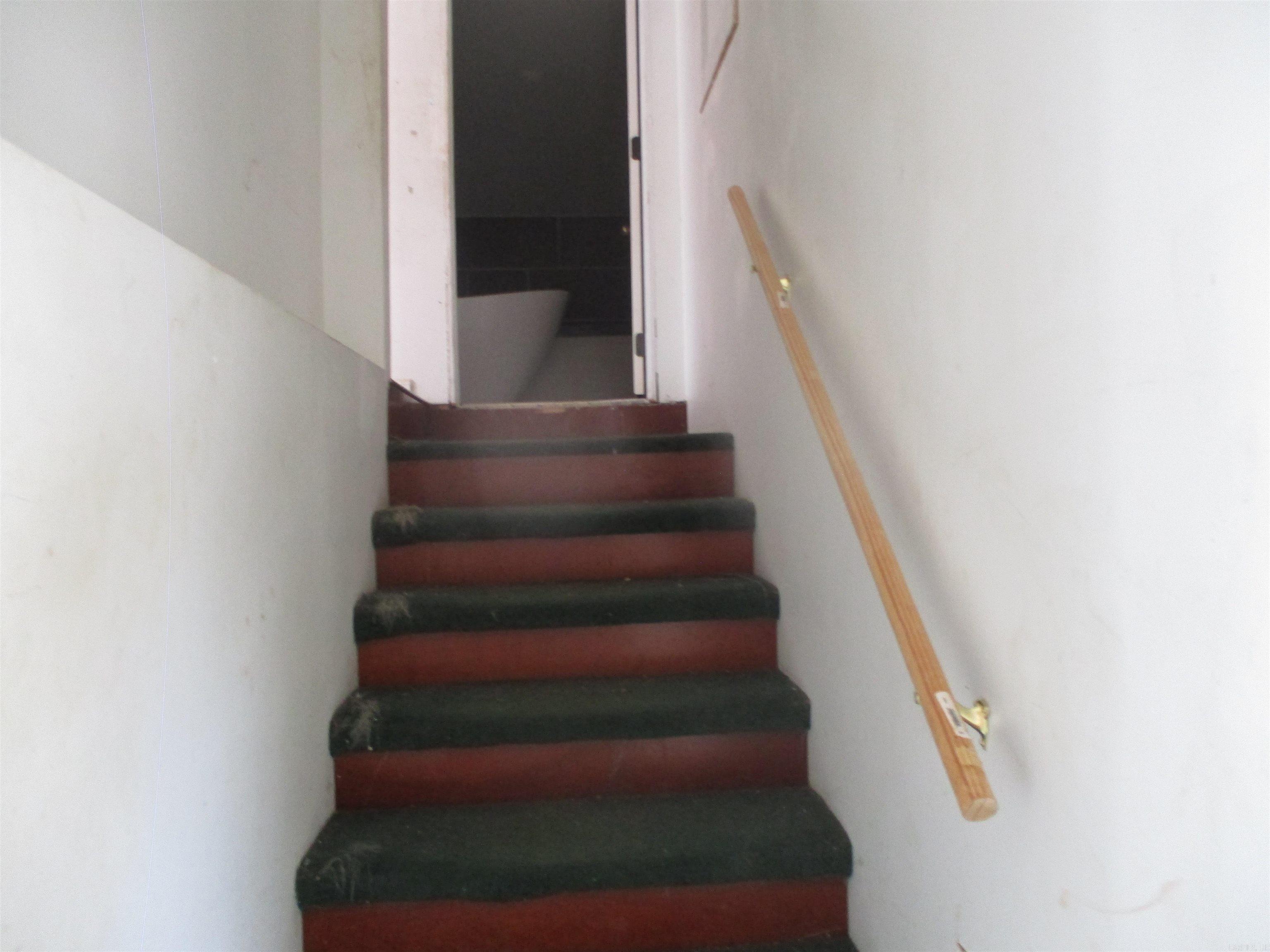 57 White Oak Lane Property Photo 22