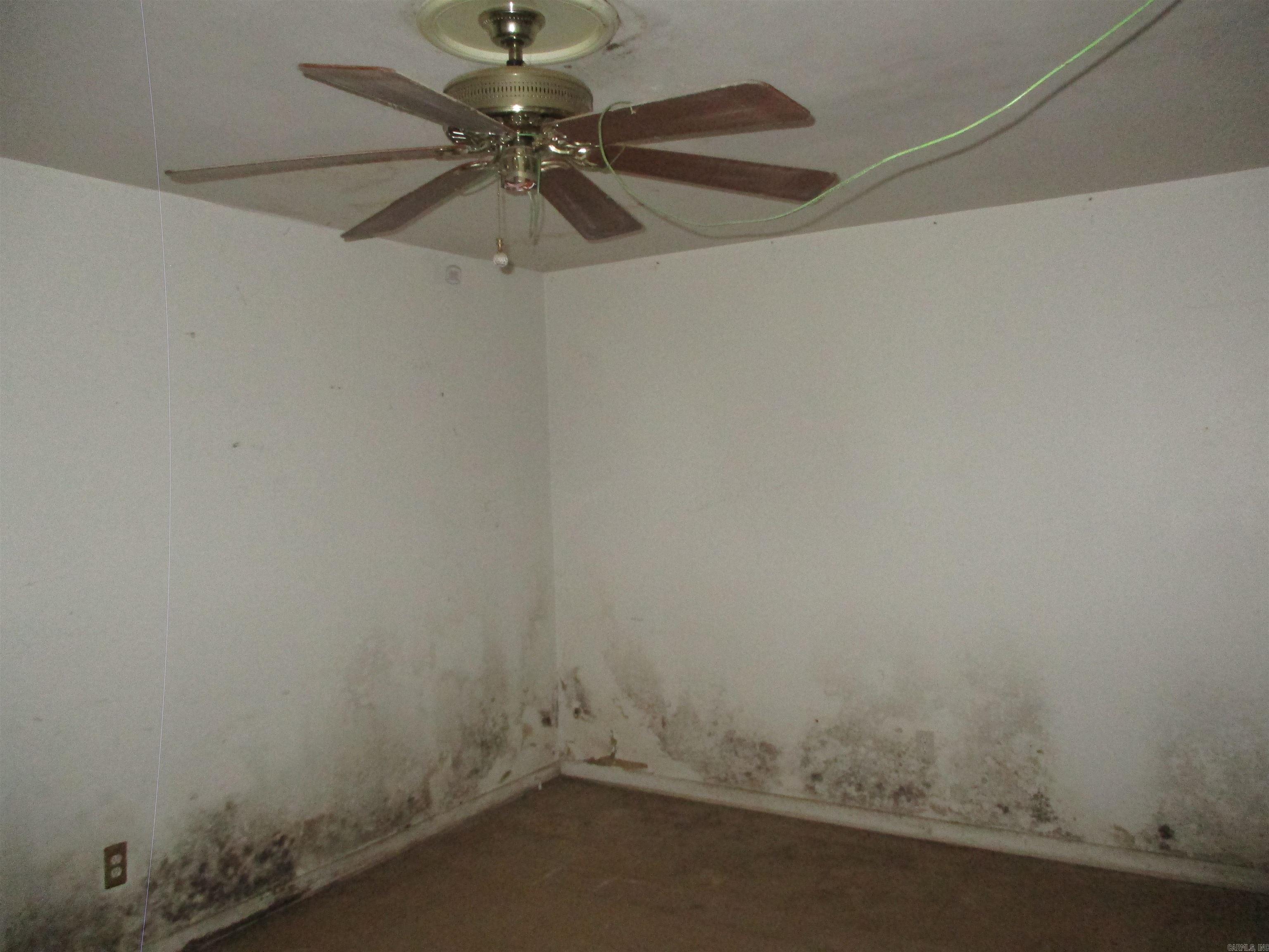 57 White Oak Lane Property Photo 28