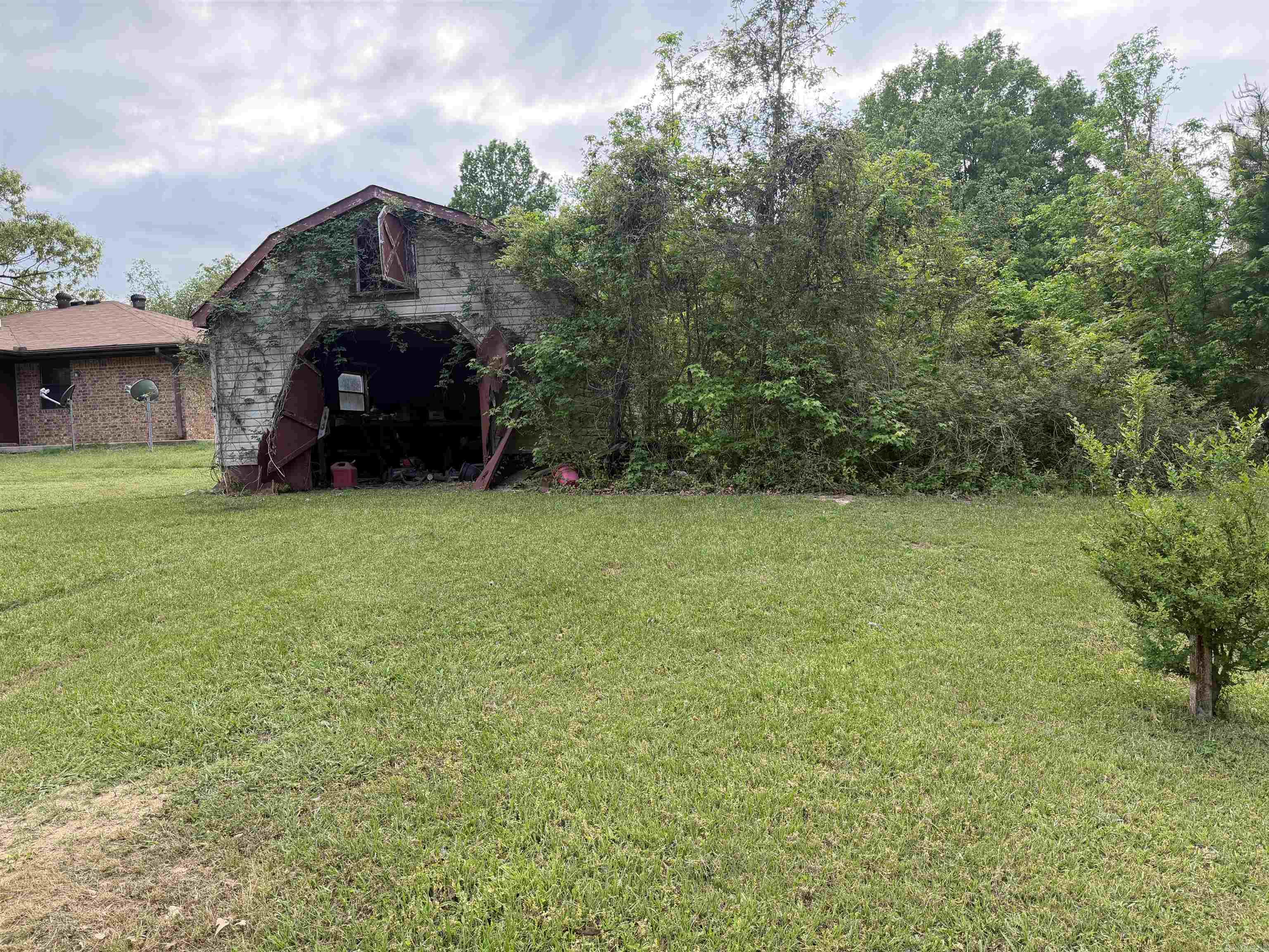 301 Turner Property Photo 4