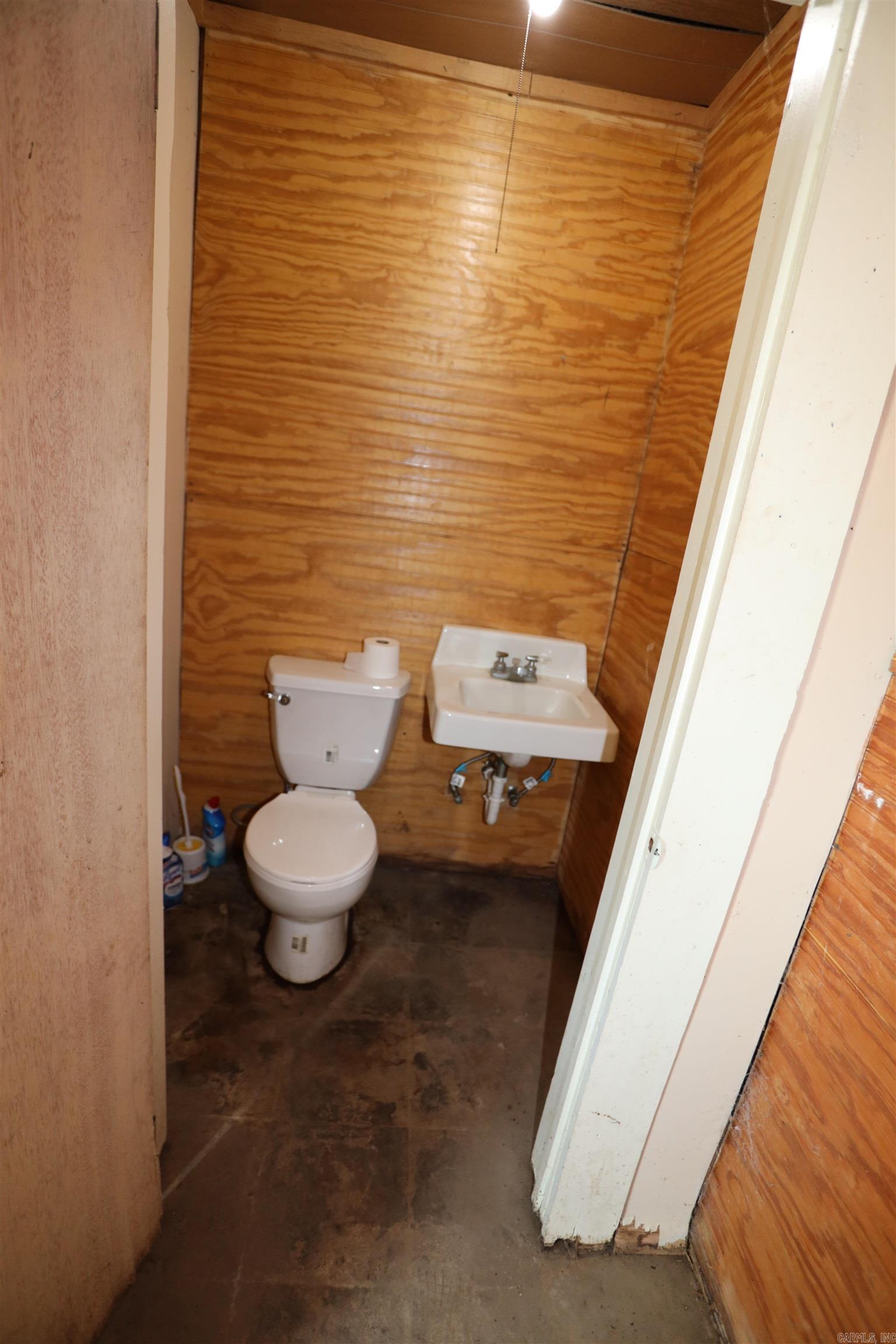 719 Moro Property Photo 8