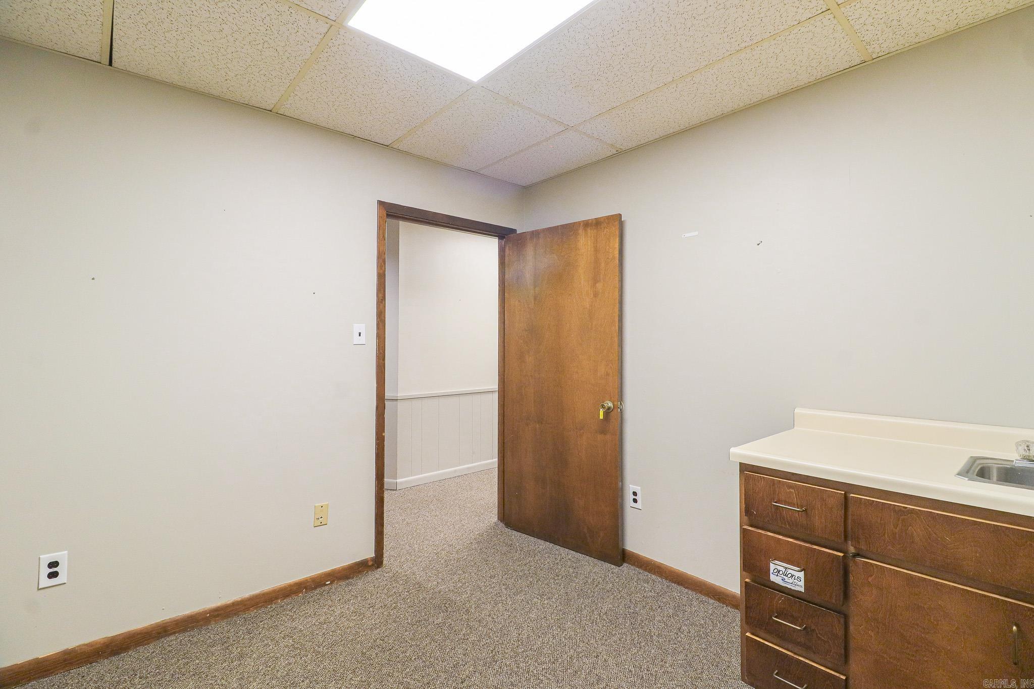 910 S Main Street Property Photo 15