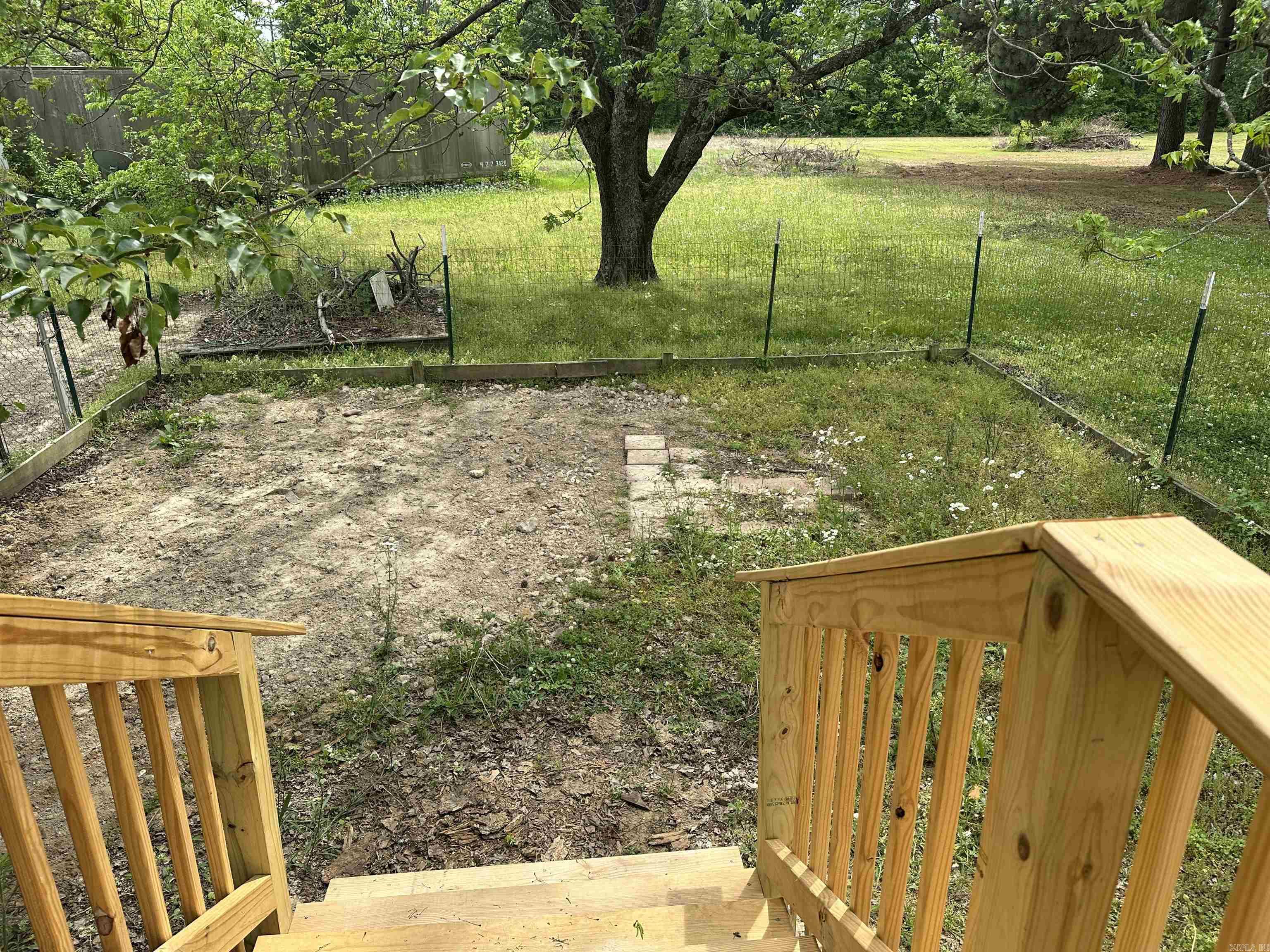 210 E Vine Street Property Photo 15