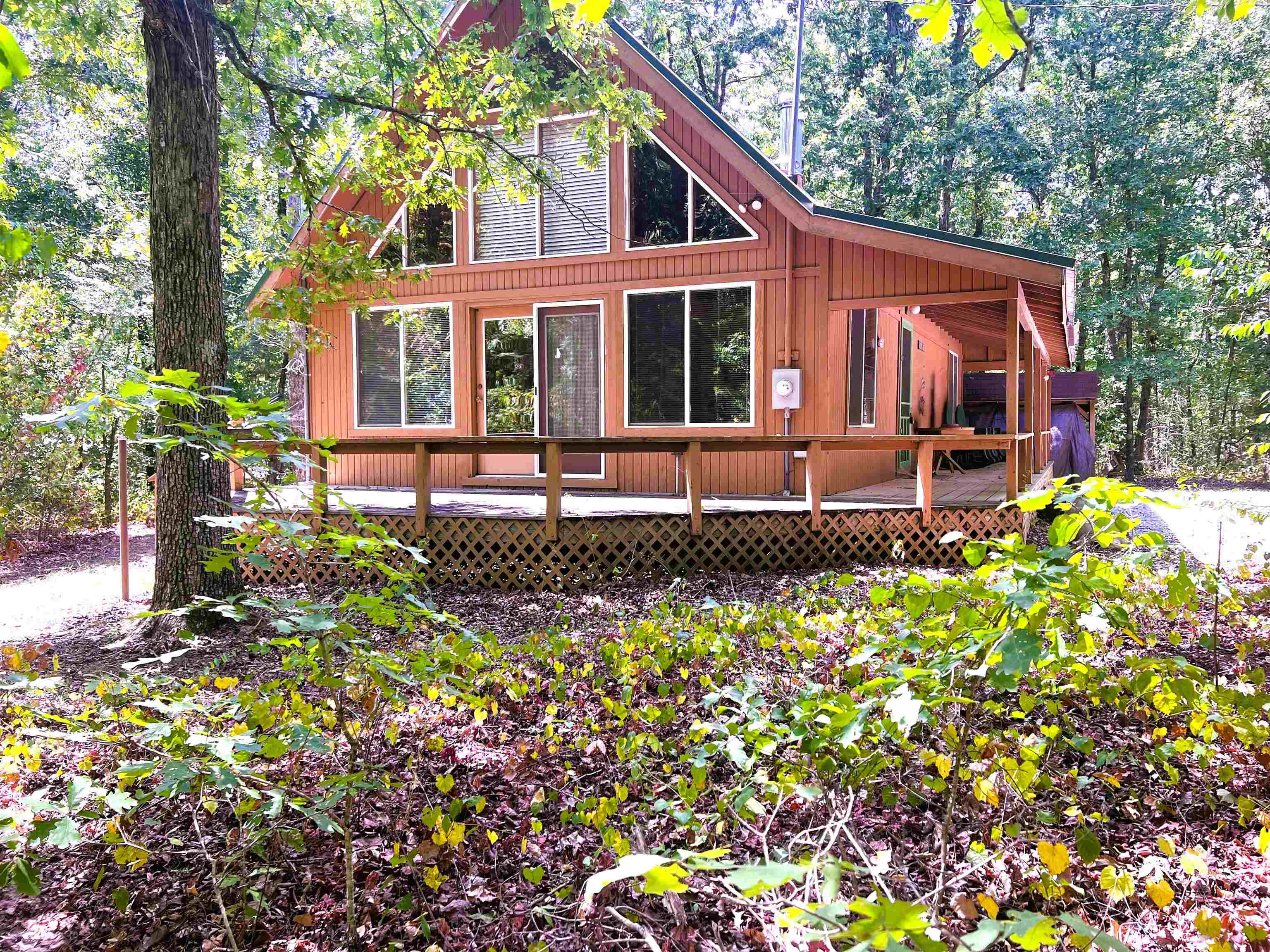 140 Danny Drive Property Photo 1