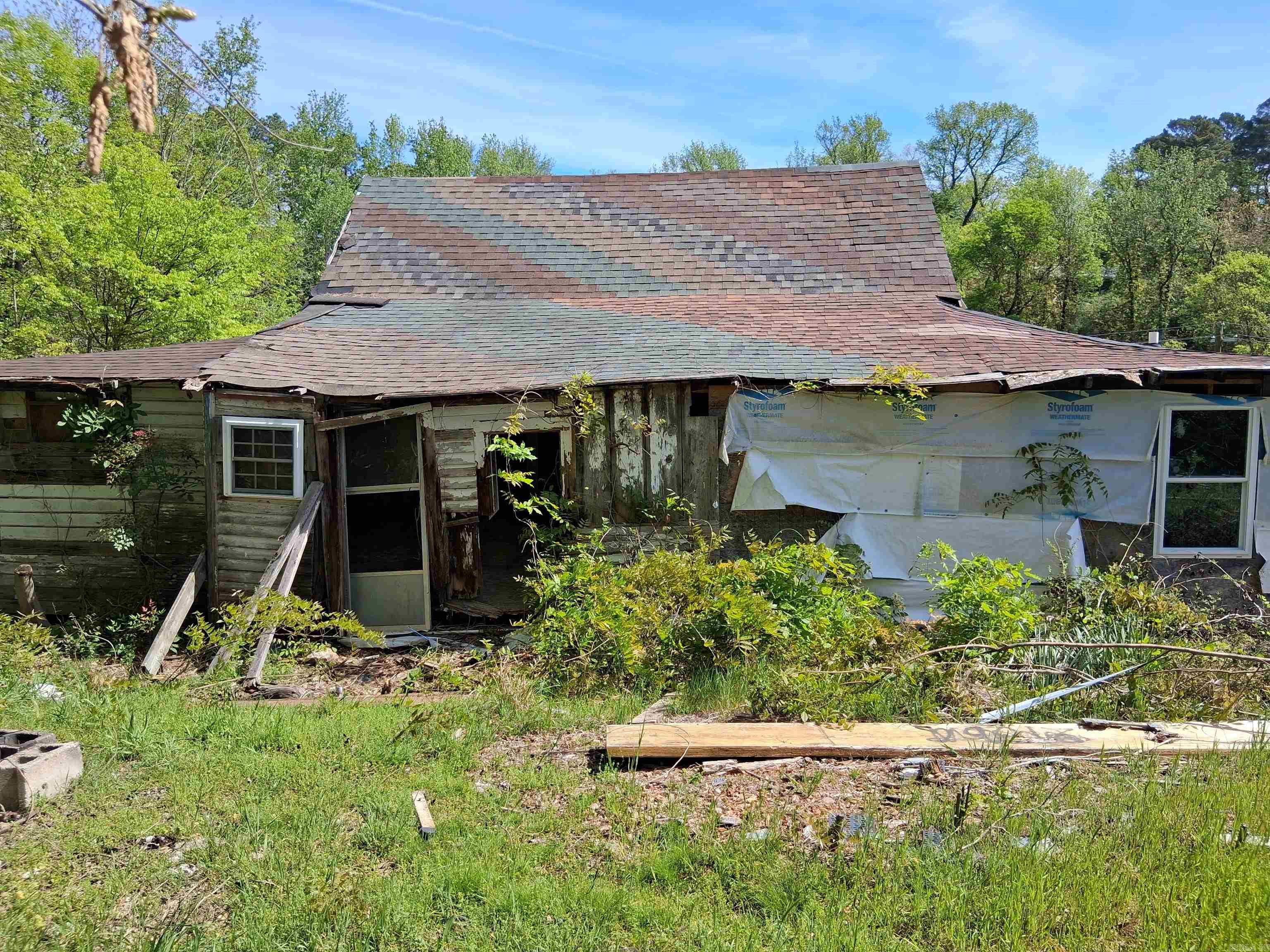 421 Holly Street Property Photo 6