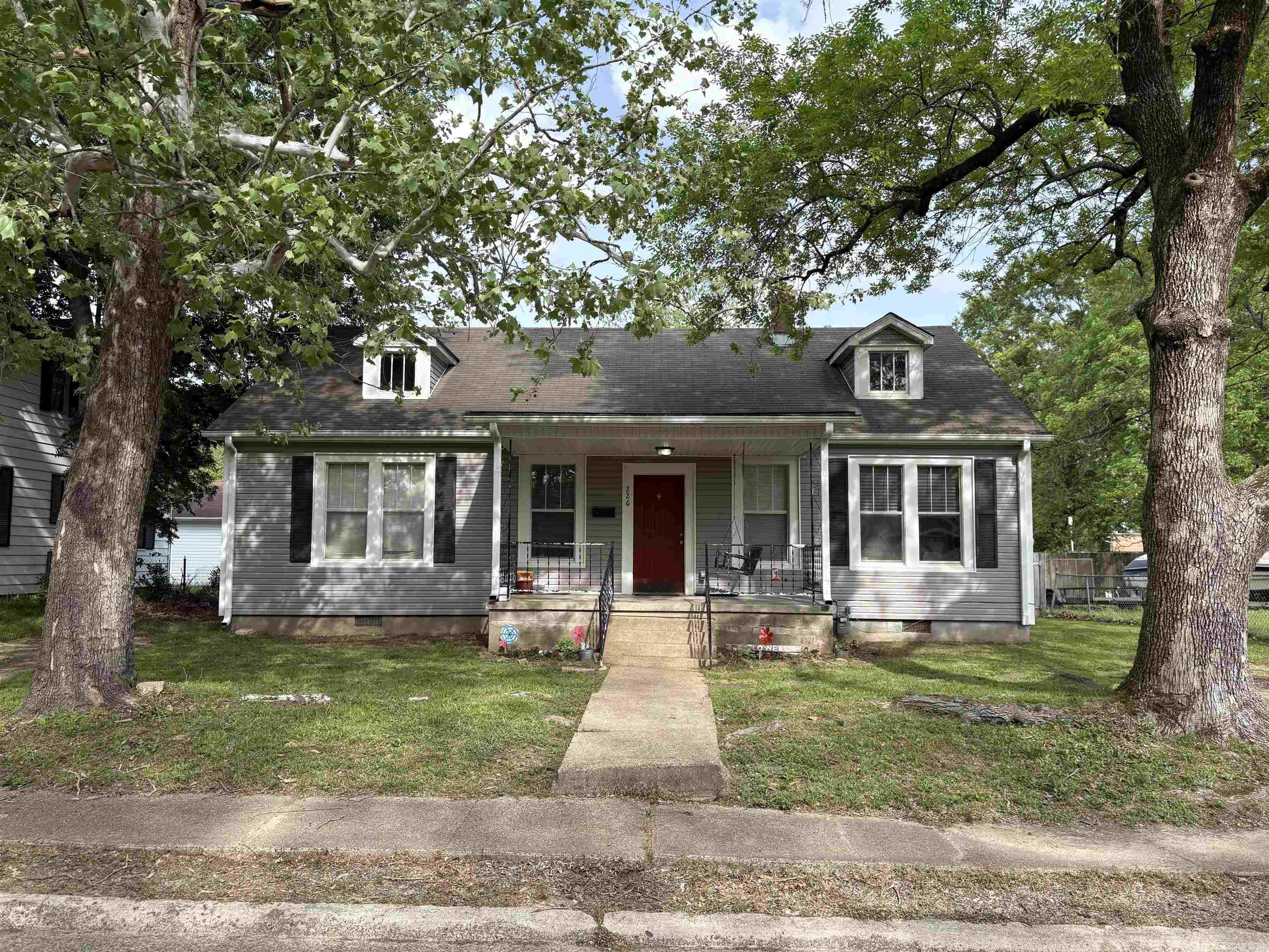 226 N 14Th Street Property Photo 1