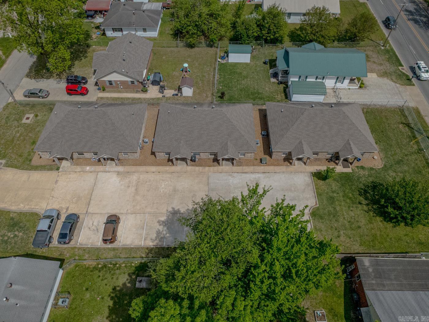 1012 N Main St Property Photo 2