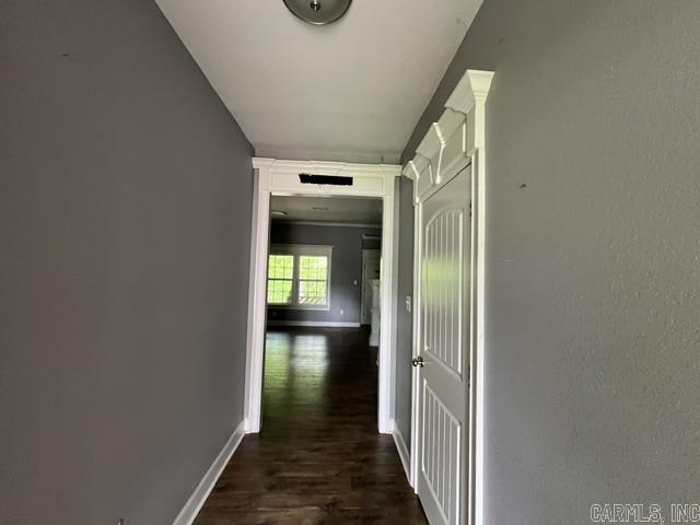 3905 Foster St Property Photo 3