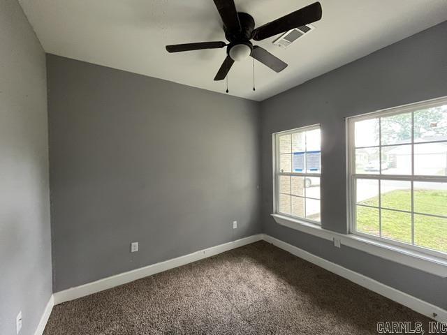 3905 Foster St Property Photo 11