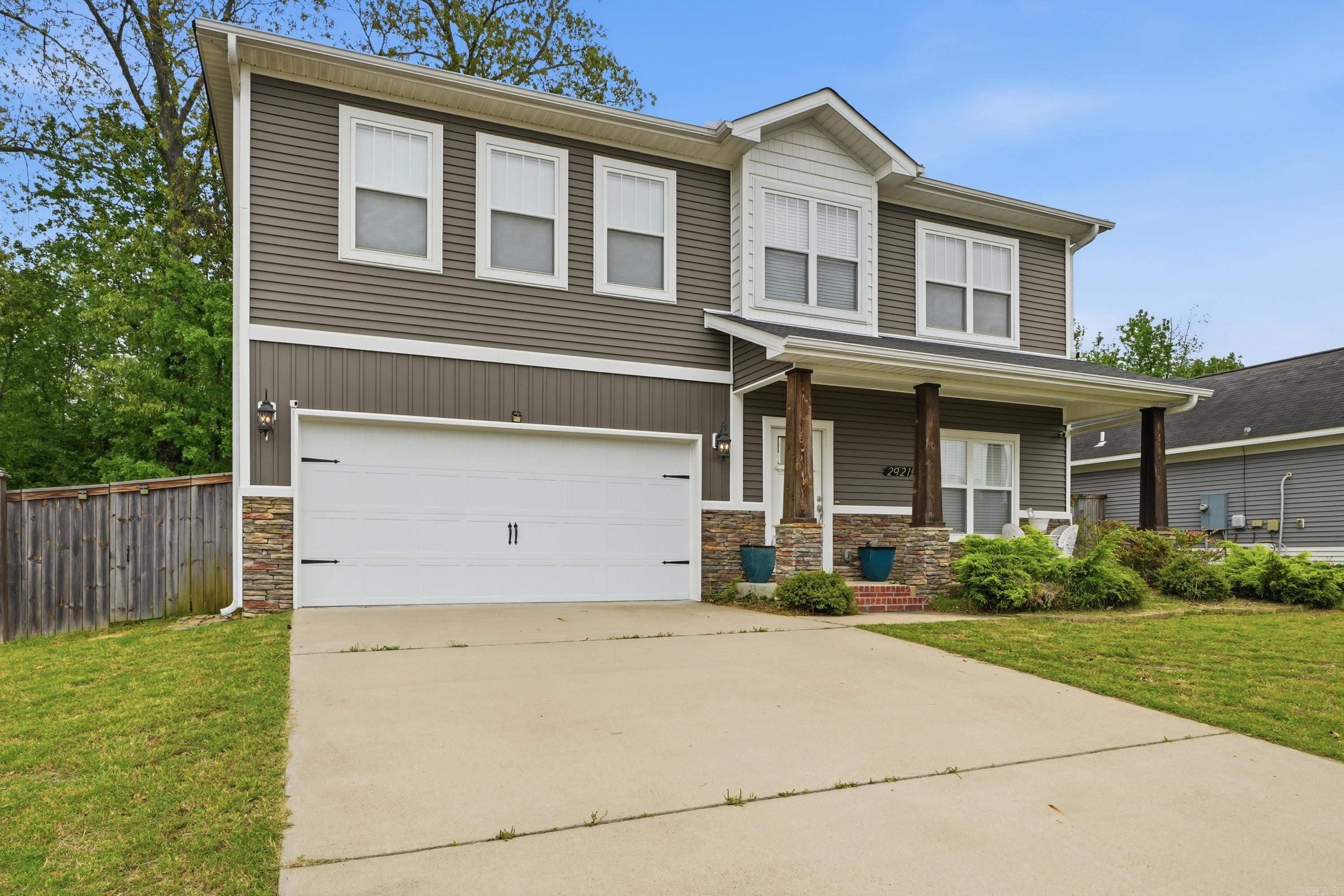 2921 Gillis Drive Property Photo 1