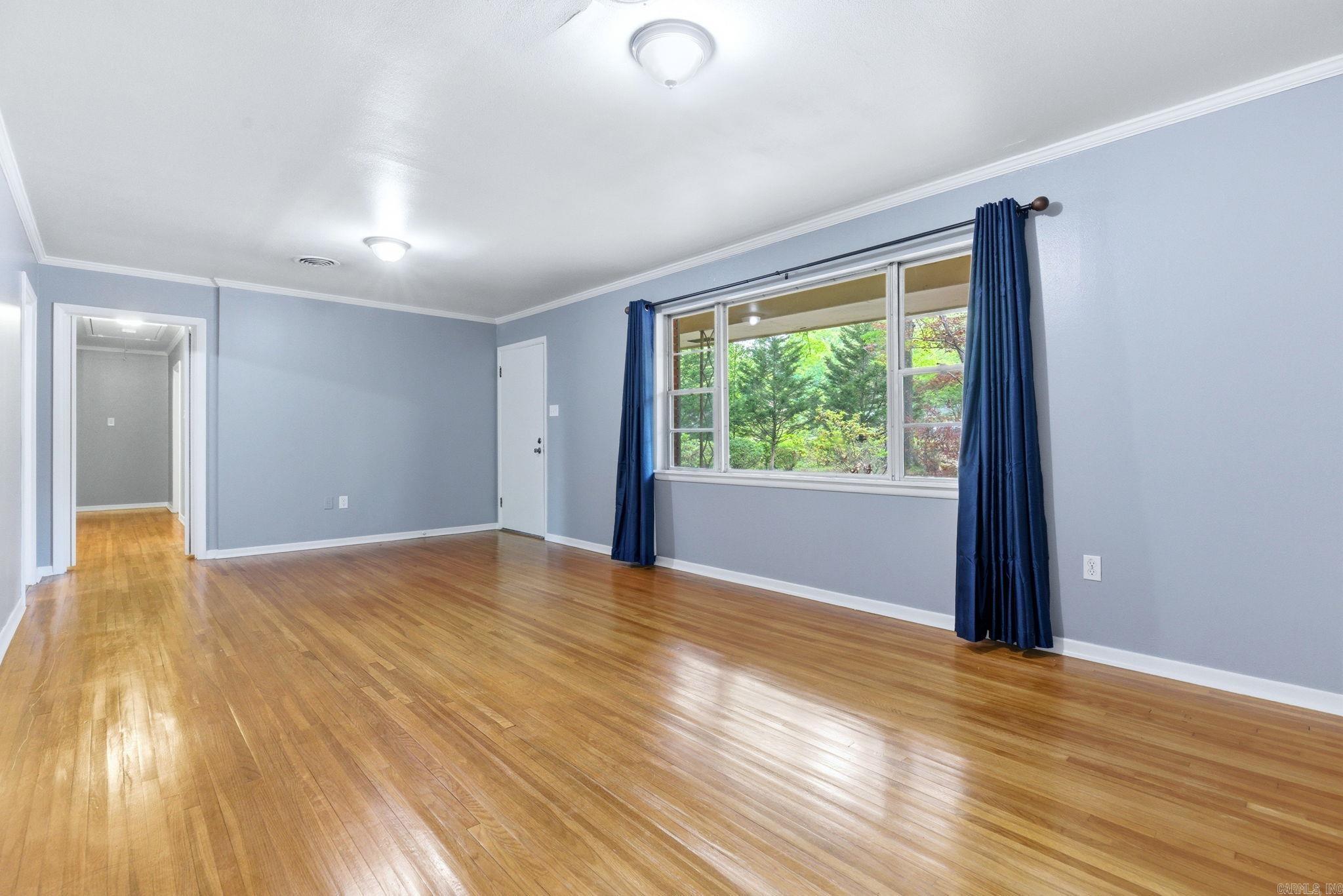 7311 W Markham Street Property Photo 14