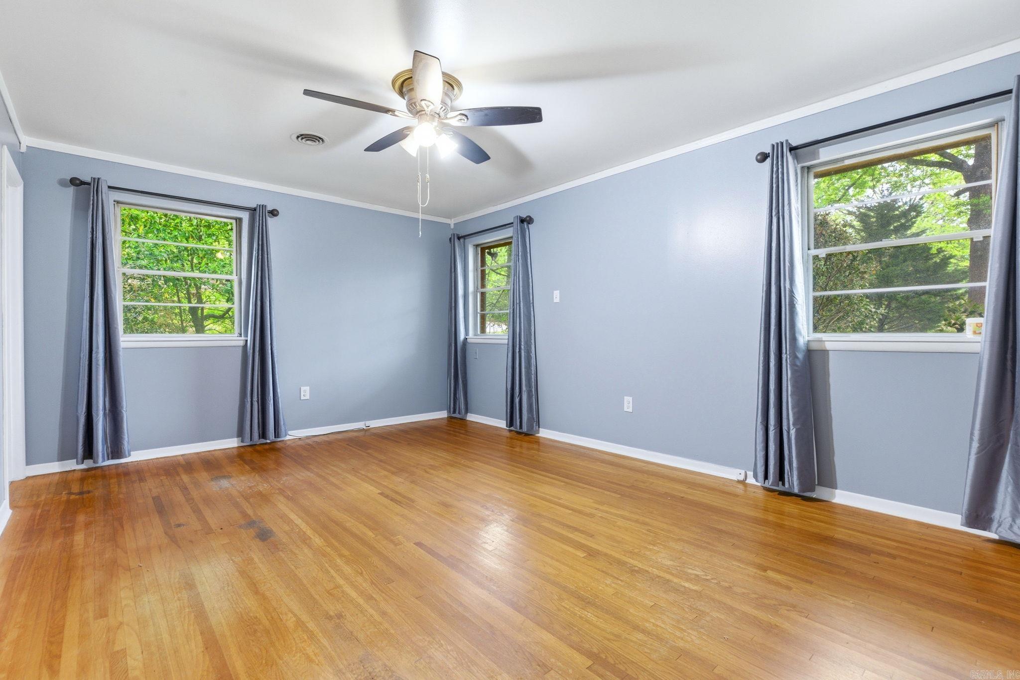 7311 W Markham Street Property Photo 16