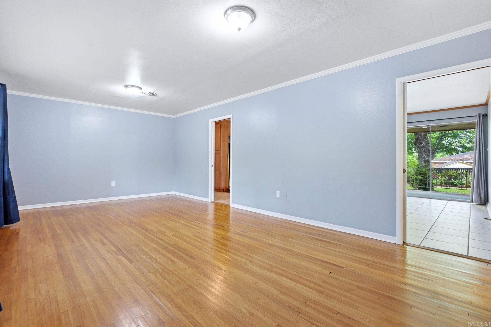 7311 W Markham Street Property Photo 17