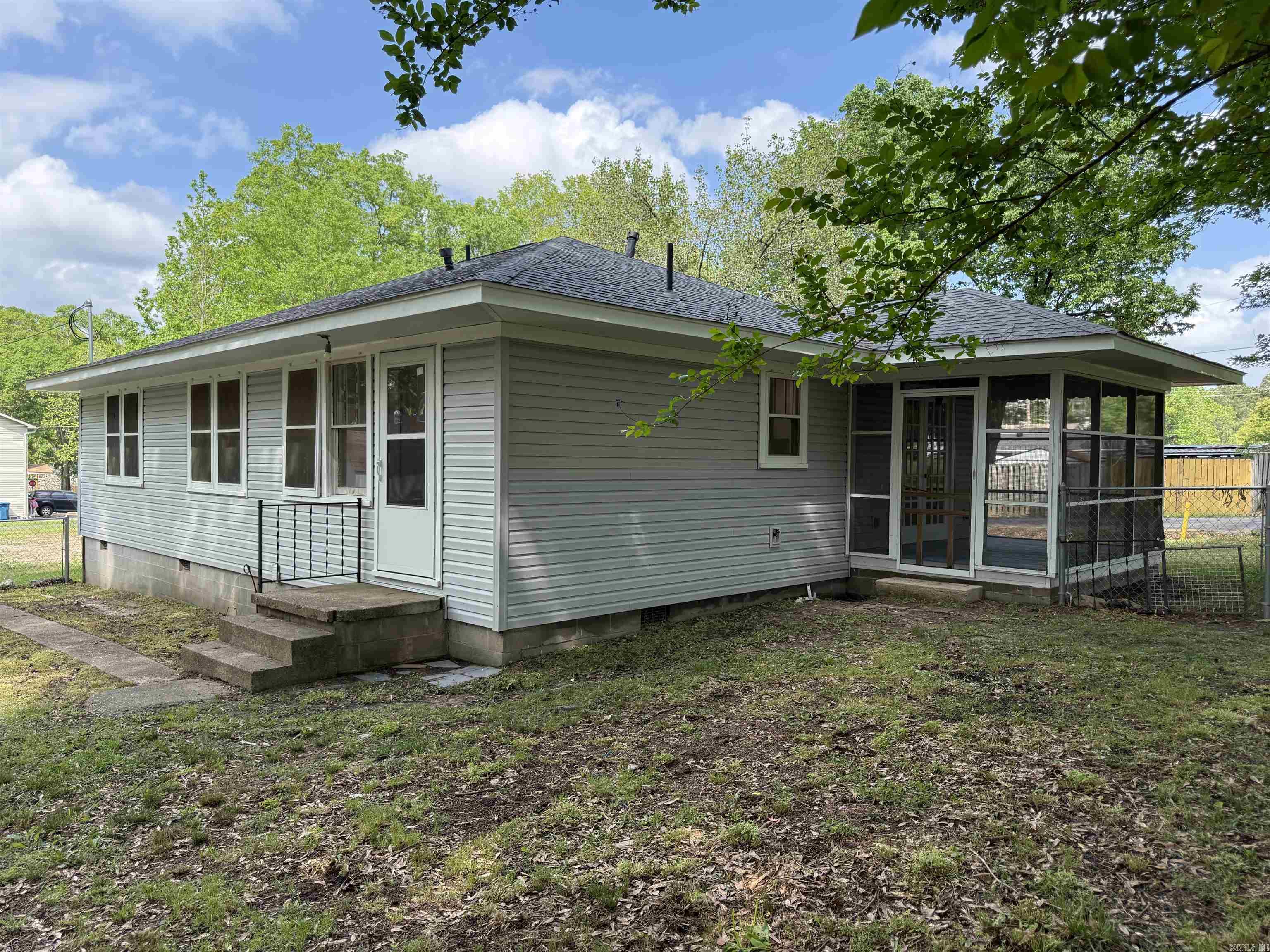 1310 Roosevelt Street Property Photo 6