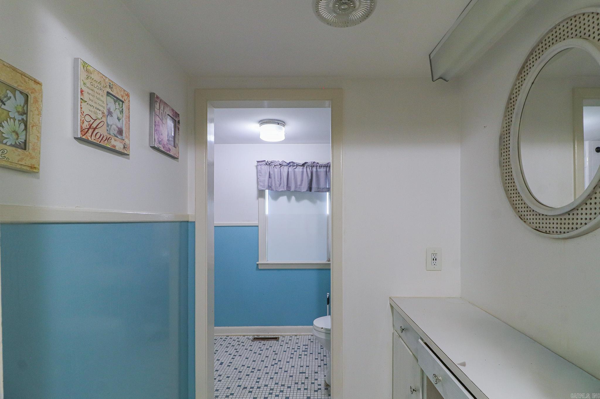 623 W Oak Avenue Property Photo 28